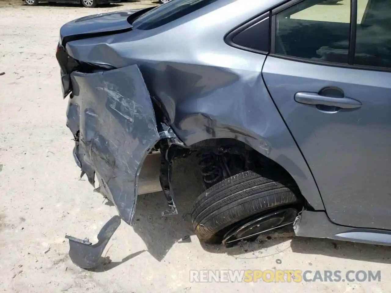 9 Photograph of a damaged car JTDEPMAE1NJ226276 TOYOTA COROLLA 2022