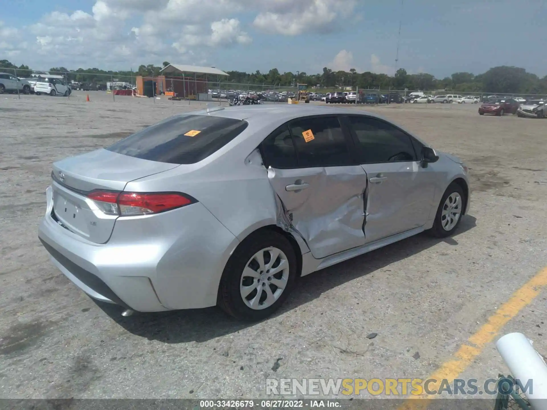 4 Photograph of a damaged car JTDEPMAE2N3005399 TOYOTA COROLLA 2022