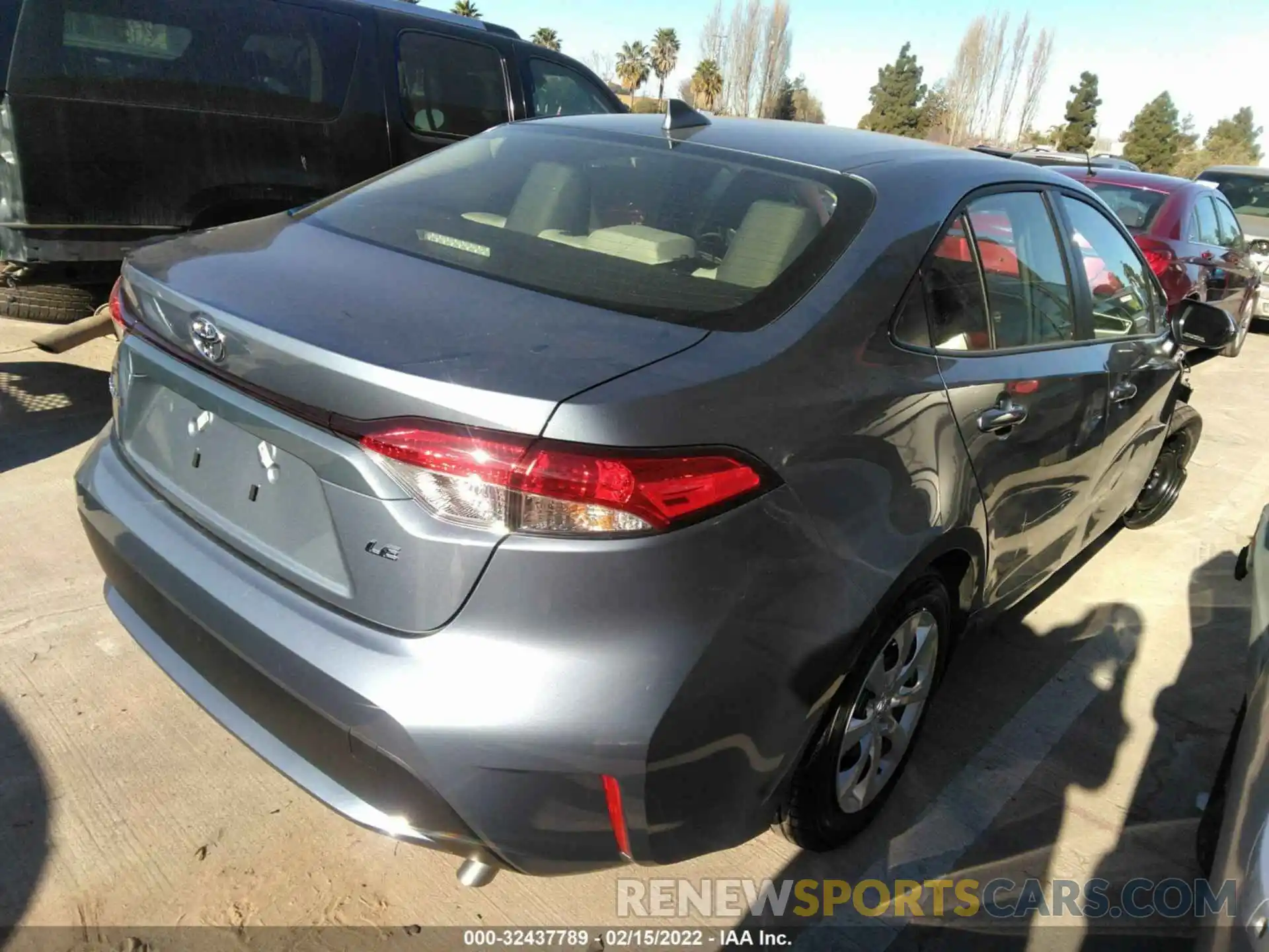 4 Photograph of a damaged car JTDEPMAE2N3006617 TOYOTA COROLLA 2022