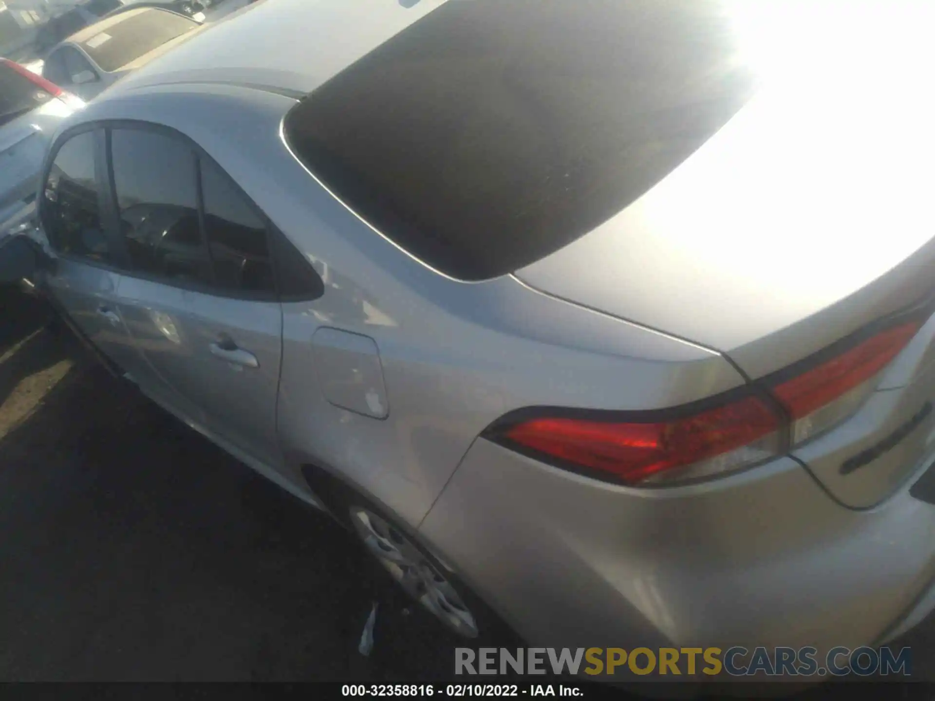 3 Photograph of a damaged car JTDEPMAE2NJ192915 TOYOTA COROLLA 2022