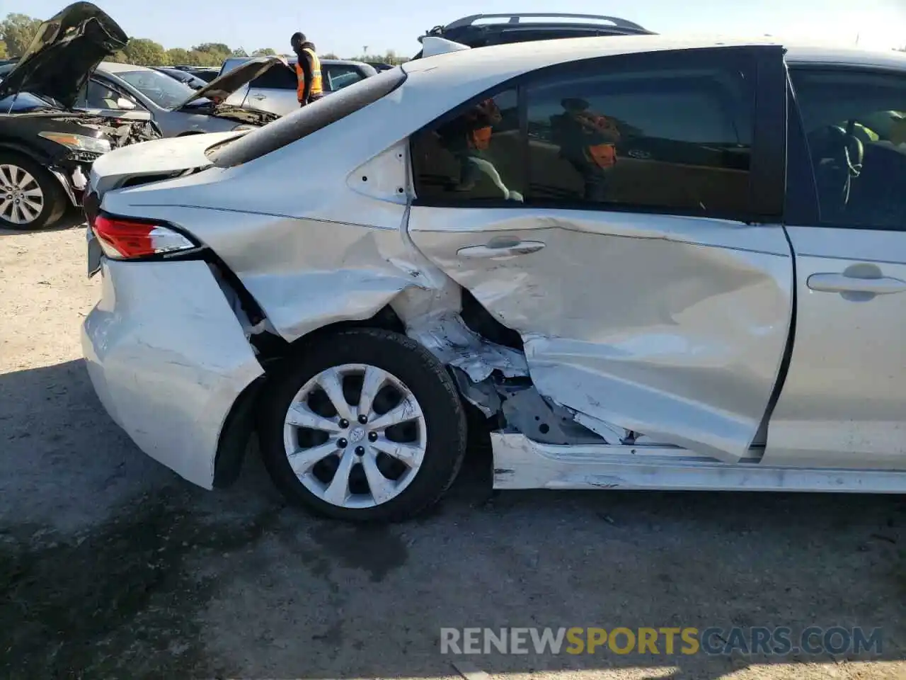 9 Photograph of a damaged car JTDEPMAE2NJ193496 TOYOTA COROLLA 2022