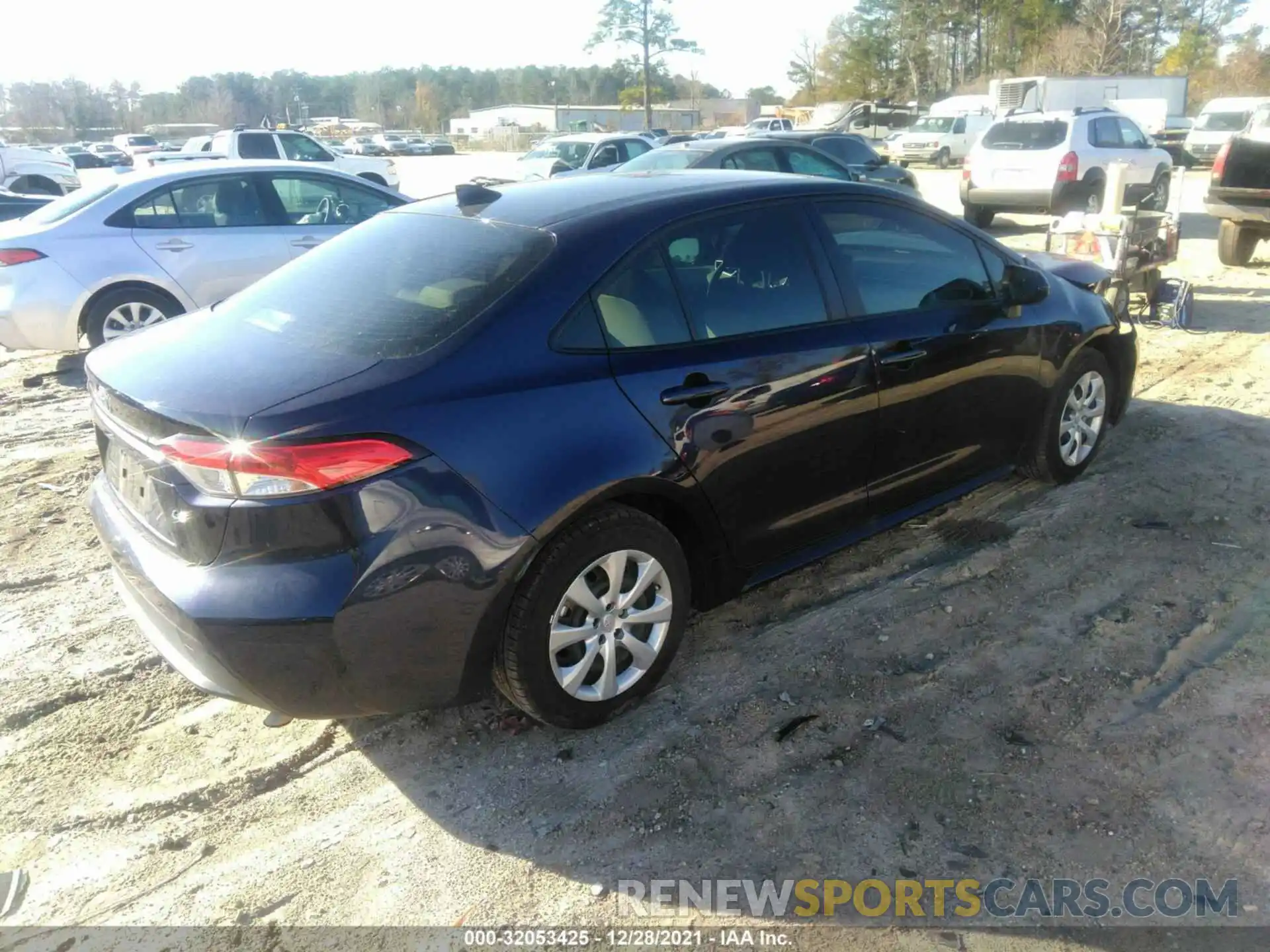 4 Photograph of a damaged car JTDEPMAE2NJ199265 TOYOTA COROLLA 2022