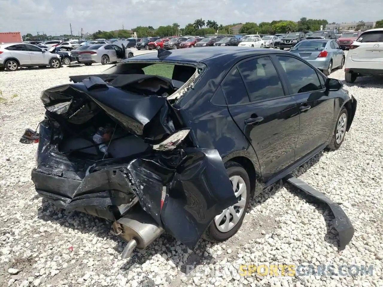 4 Photograph of a damaged car JTDEPMAE2NJ213083 TOYOTA COROLLA 2022