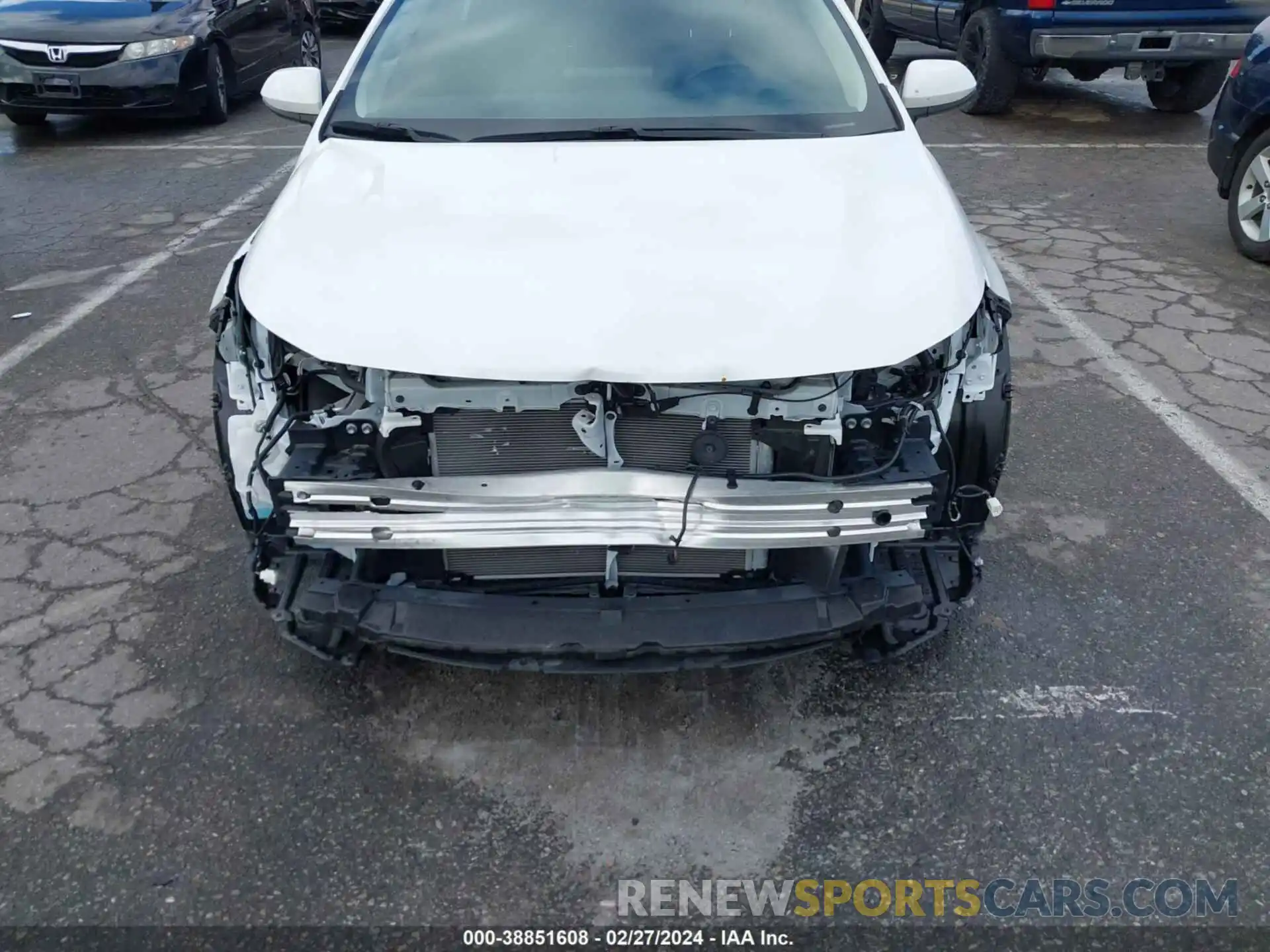 13 Photograph of a damaged car JTDEPMAE3N3008733 TOYOTA COROLLA 2022