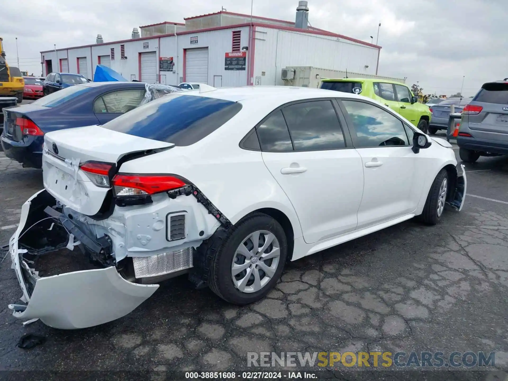 4 Photograph of a damaged car JTDEPMAE3N3008733 TOYOTA COROLLA 2022