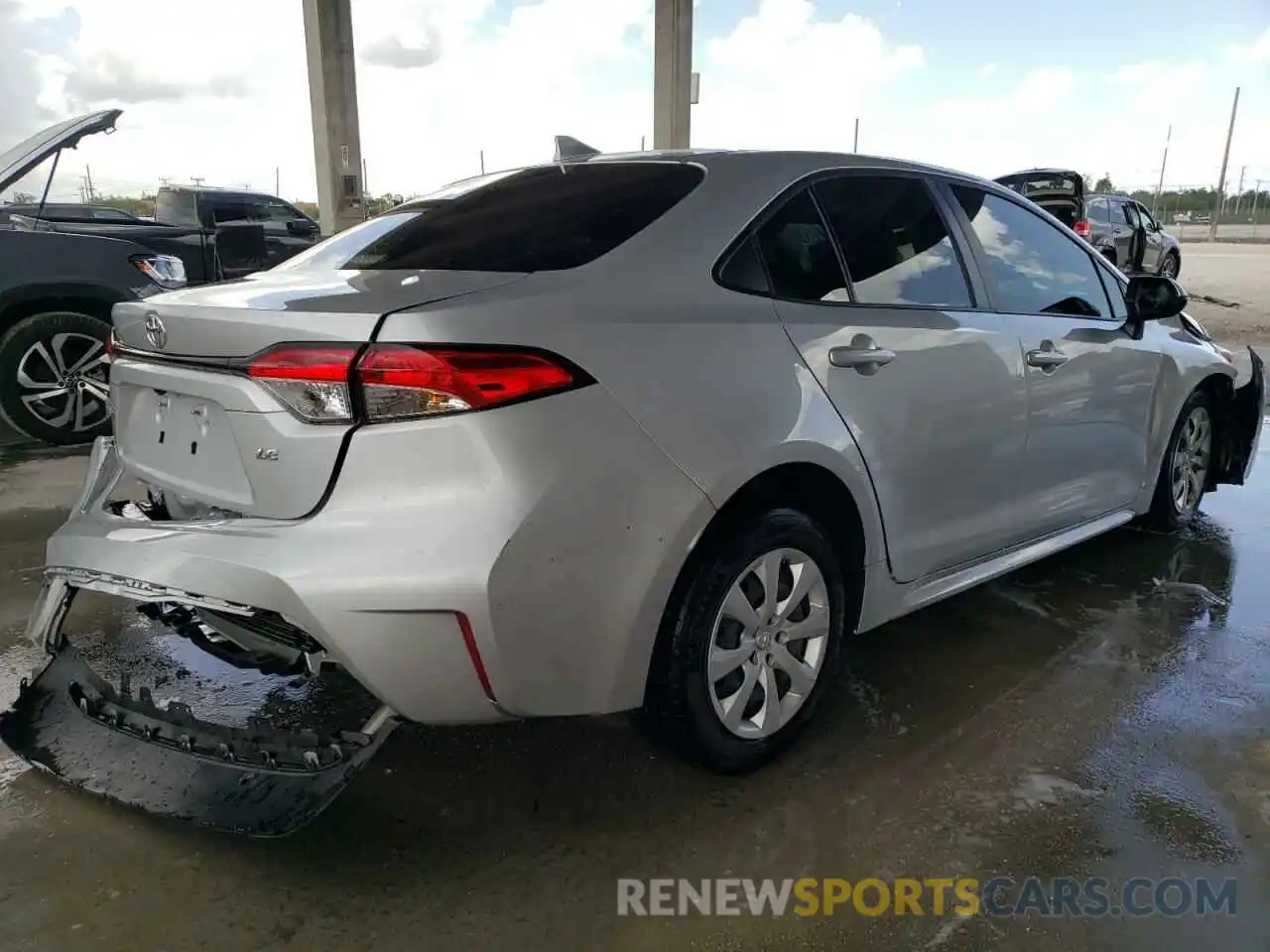 4 Photograph of a damaged car JTDEPMAE3NJ209771 TOYOTA COROLLA 2022