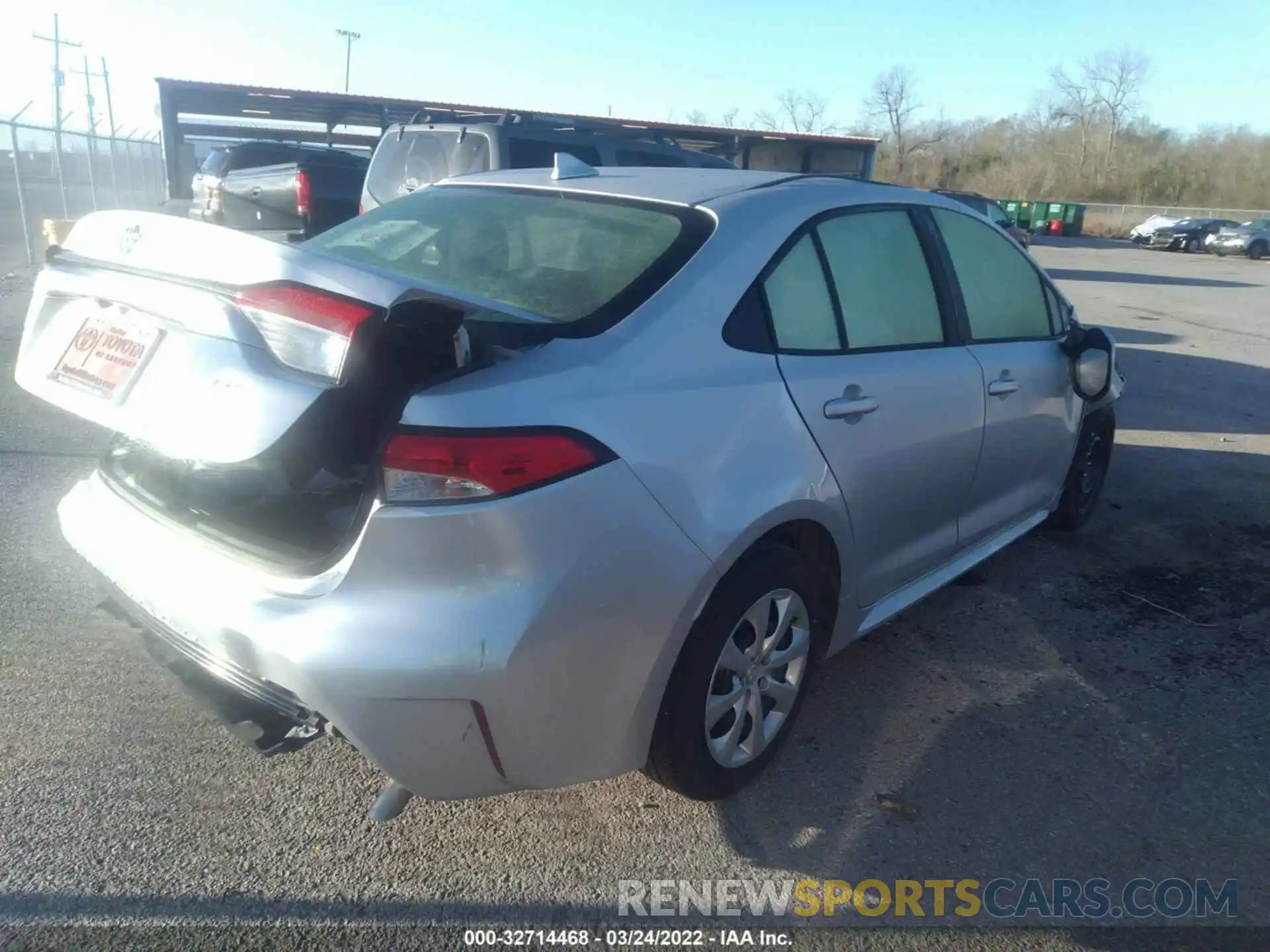 4 Photograph of a damaged car JTDEPMAE4N3005758 TOYOTA COROLLA 2022