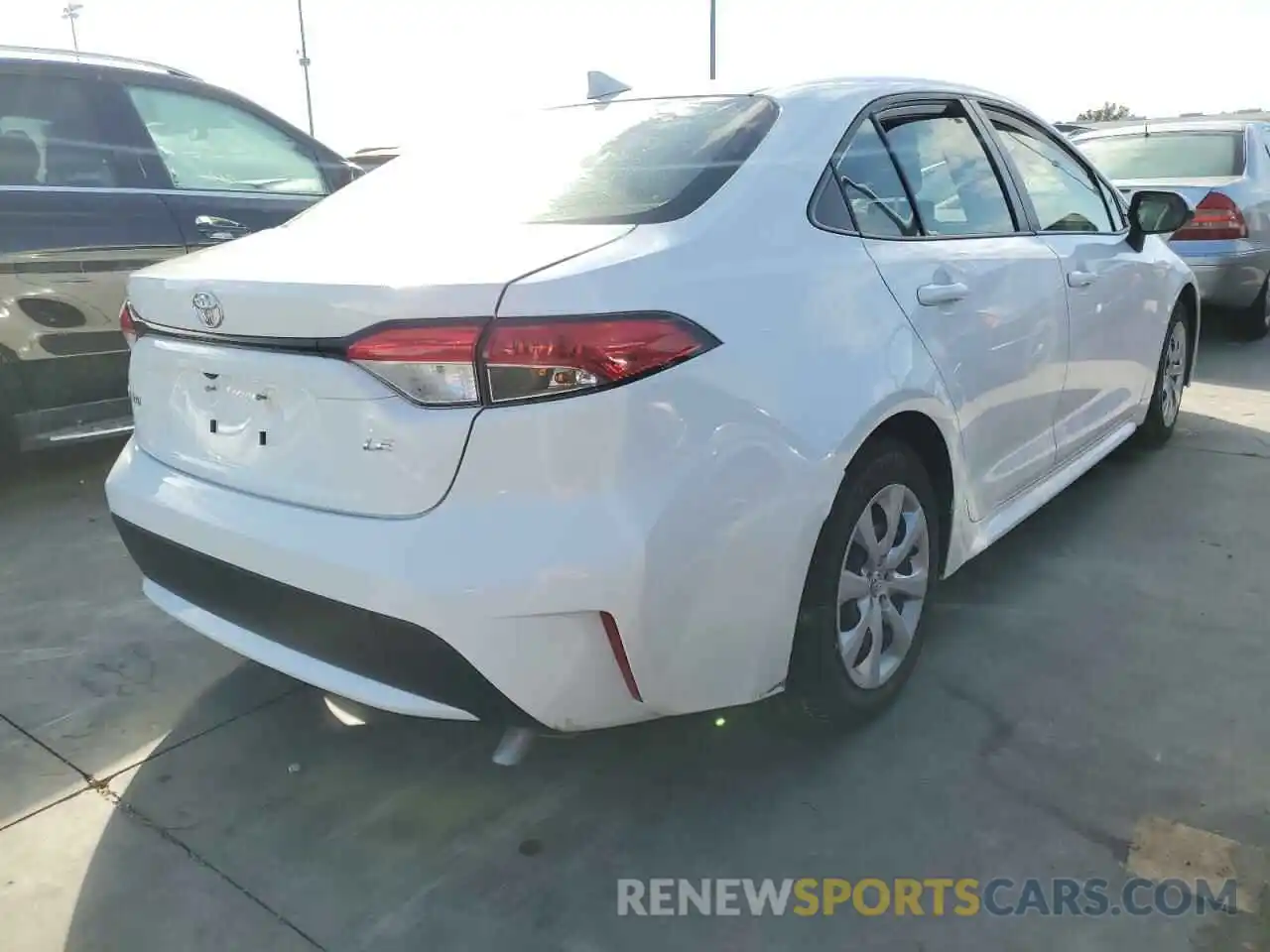 4 Photograph of a damaged car JTDEPMAE4N3006277 TOYOTA COROLLA 2022