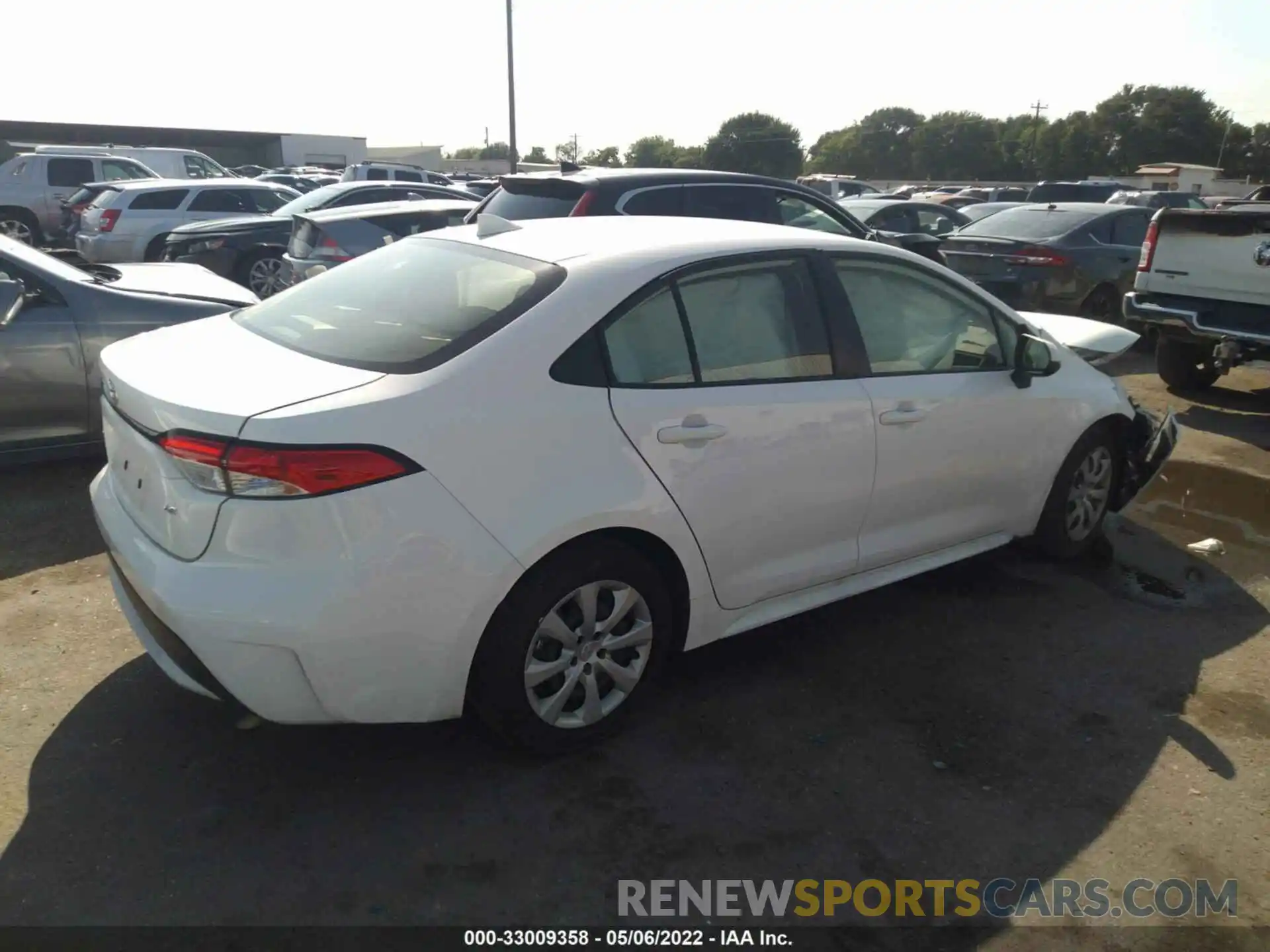 4 Photograph of a damaged car JTDEPMAE5N3005476 TOYOTA COROLLA 2022