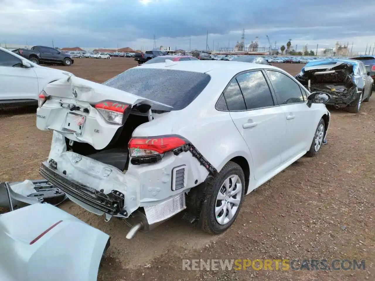 4 Photograph of a damaged car JTDEPMAE5N3006448 TOYOTA COROLLA 2022