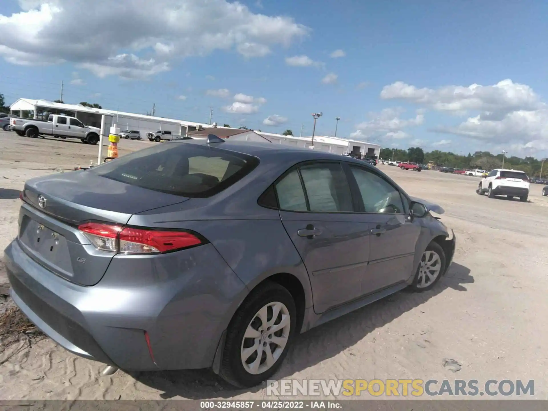 4 Photograph of a damaged car JTDEPMAE5NJ192777 TOYOTA COROLLA 2022