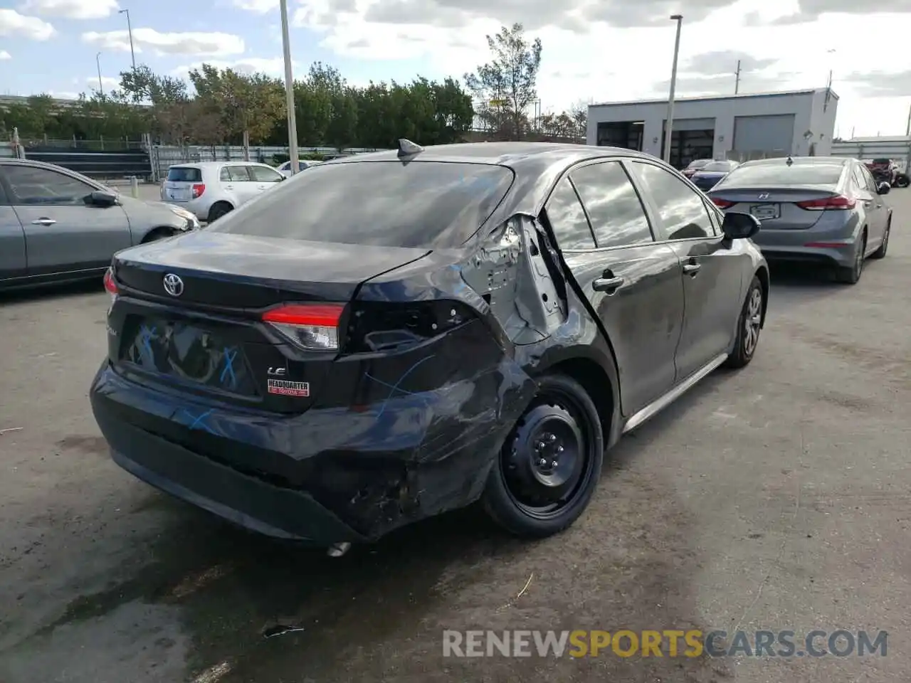 4 Photograph of a damaged car JTDEPMAE5NJ193606 TOYOTA COROLLA 2022