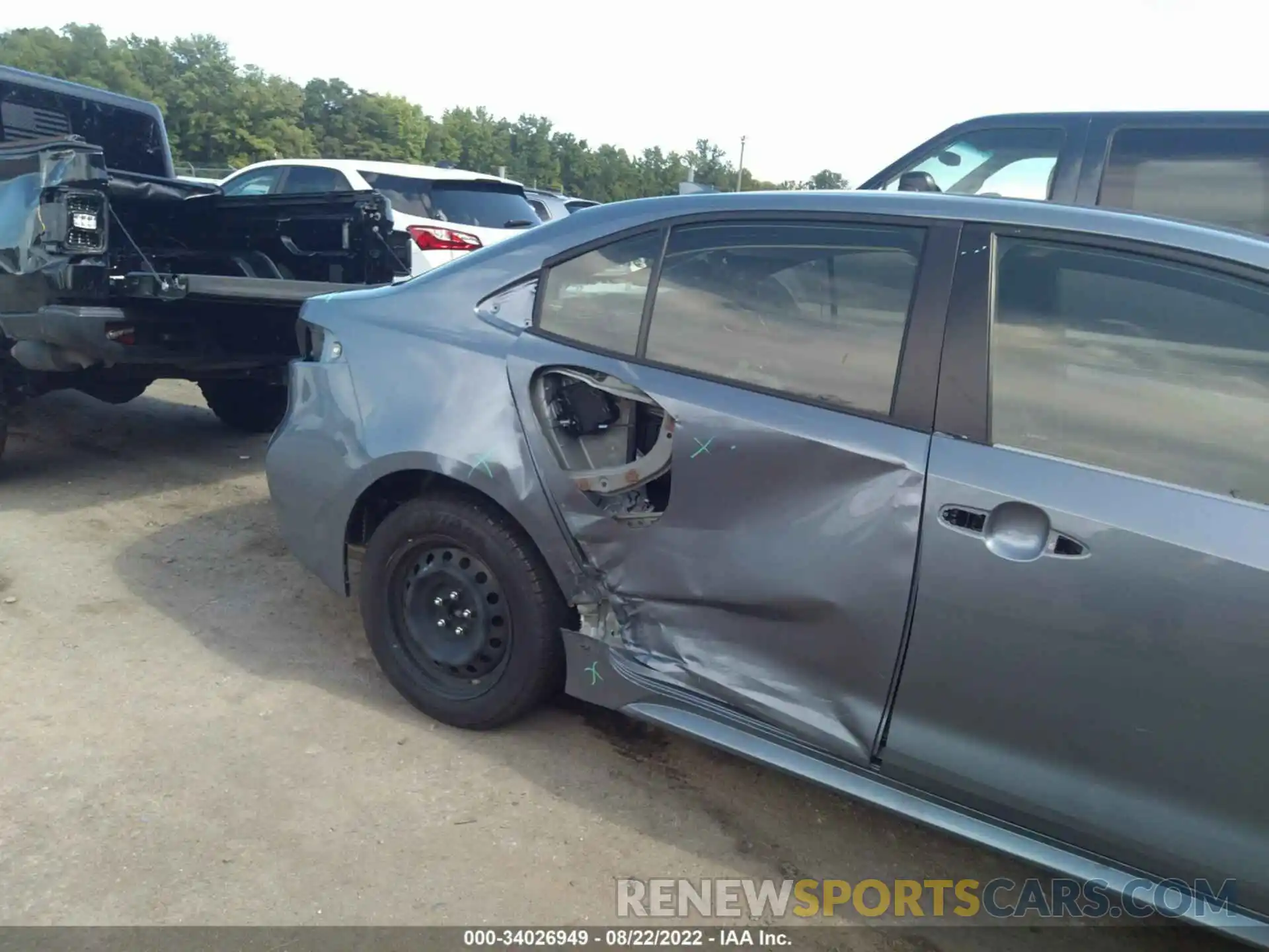 6 Photograph of a damaged car JTDEPMAE5NJ212297 TOYOTA COROLLA 2022