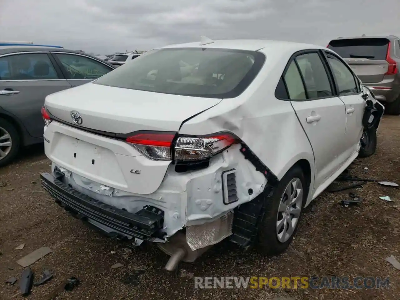 4 Photograph of a damaged car JTDEPMAE6N3004286 TOYOTA COROLLA 2022