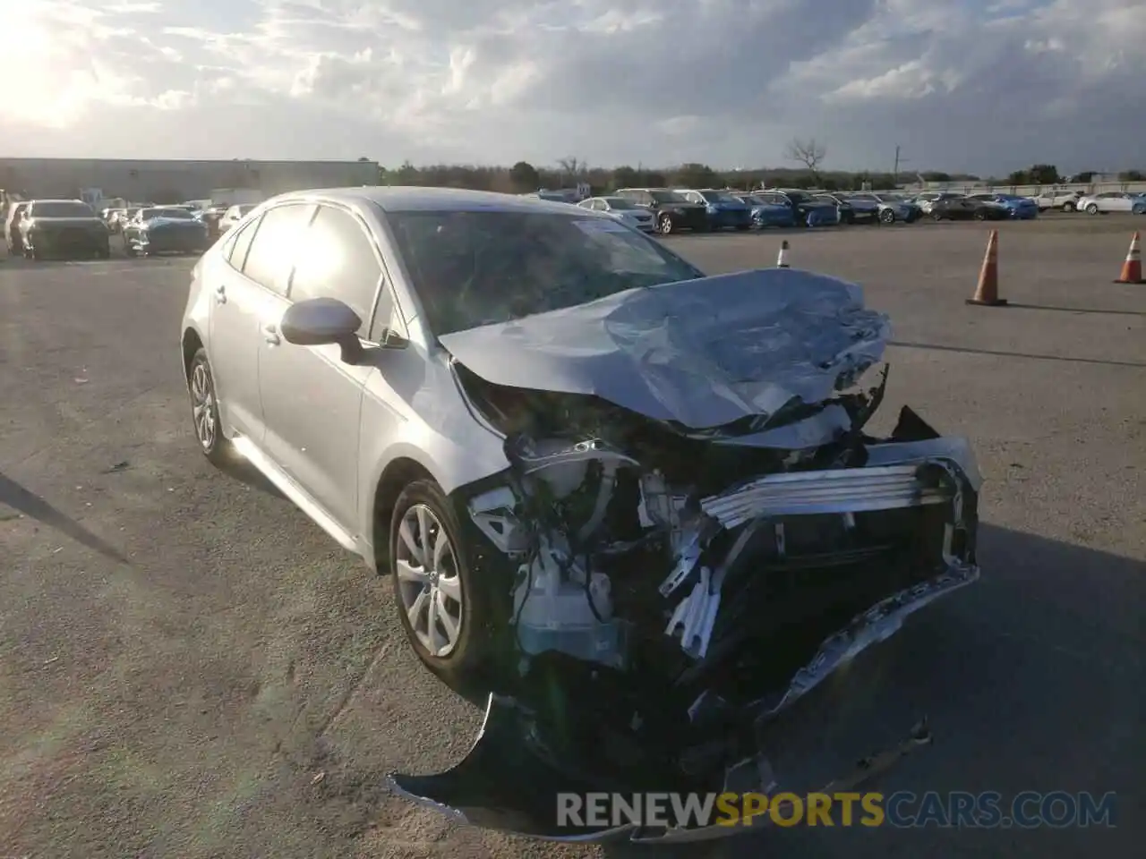 1 Photograph of a damaged car JTDEPMAE6N3006524 TOYOTA COROLLA 2022