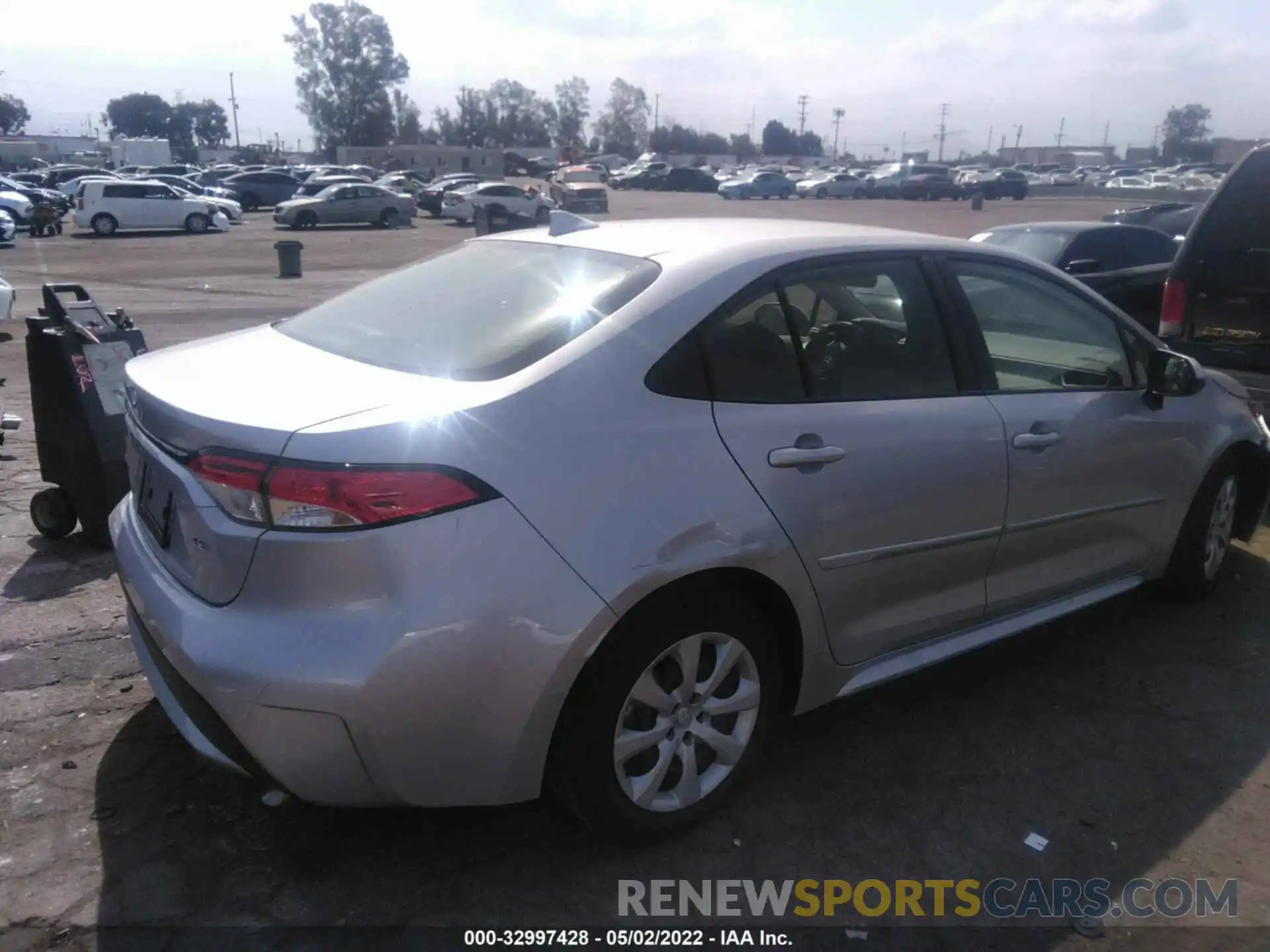 4 Photograph of a damaged car JTDEPMAE6N3008192 TOYOTA COROLLA 2022