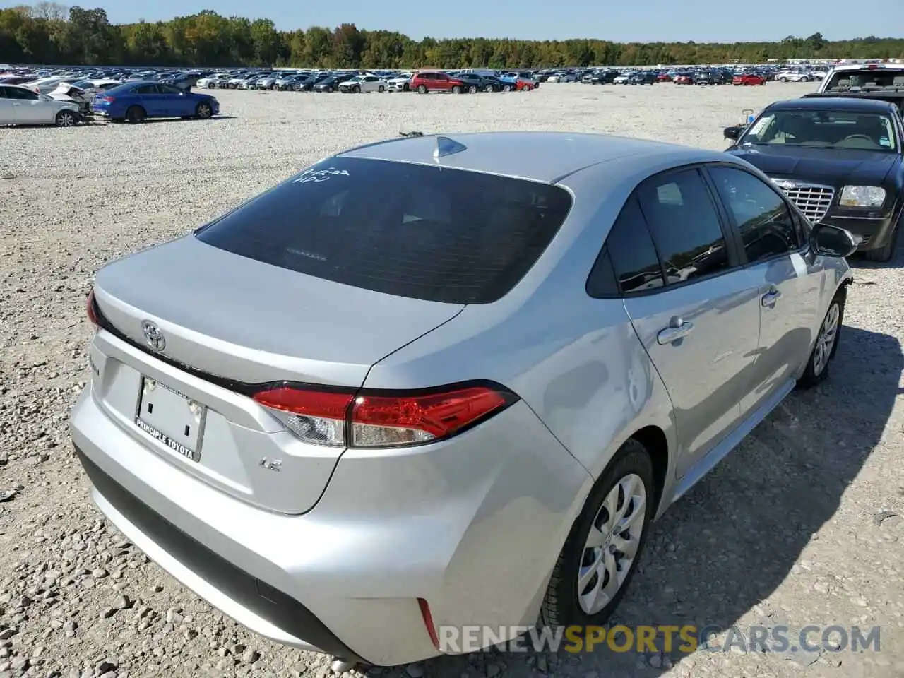 4 Photograph of a damaged car JTDEPMAE6N3012825 TOYOTA COROLLA 2022