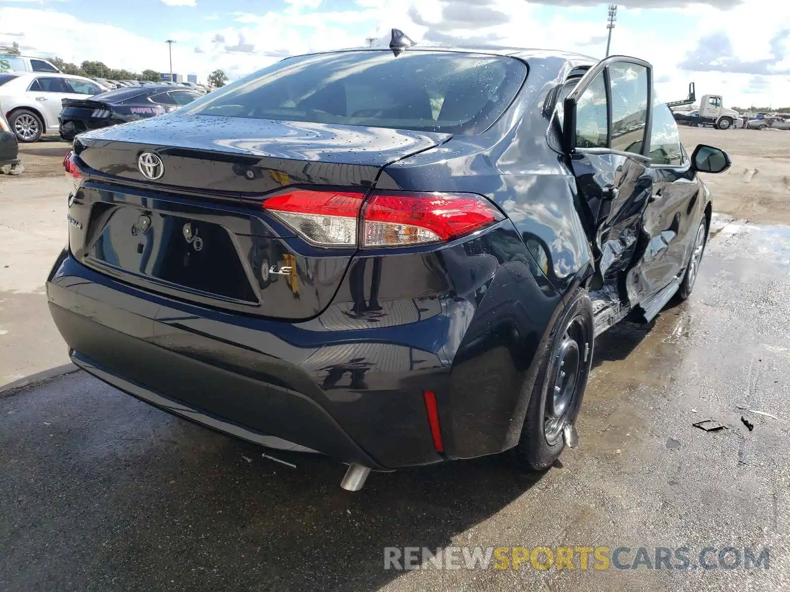 4 Photograph of a damaged car JTDEPMAE6NJ206993 TOYOTA COROLLA 2022