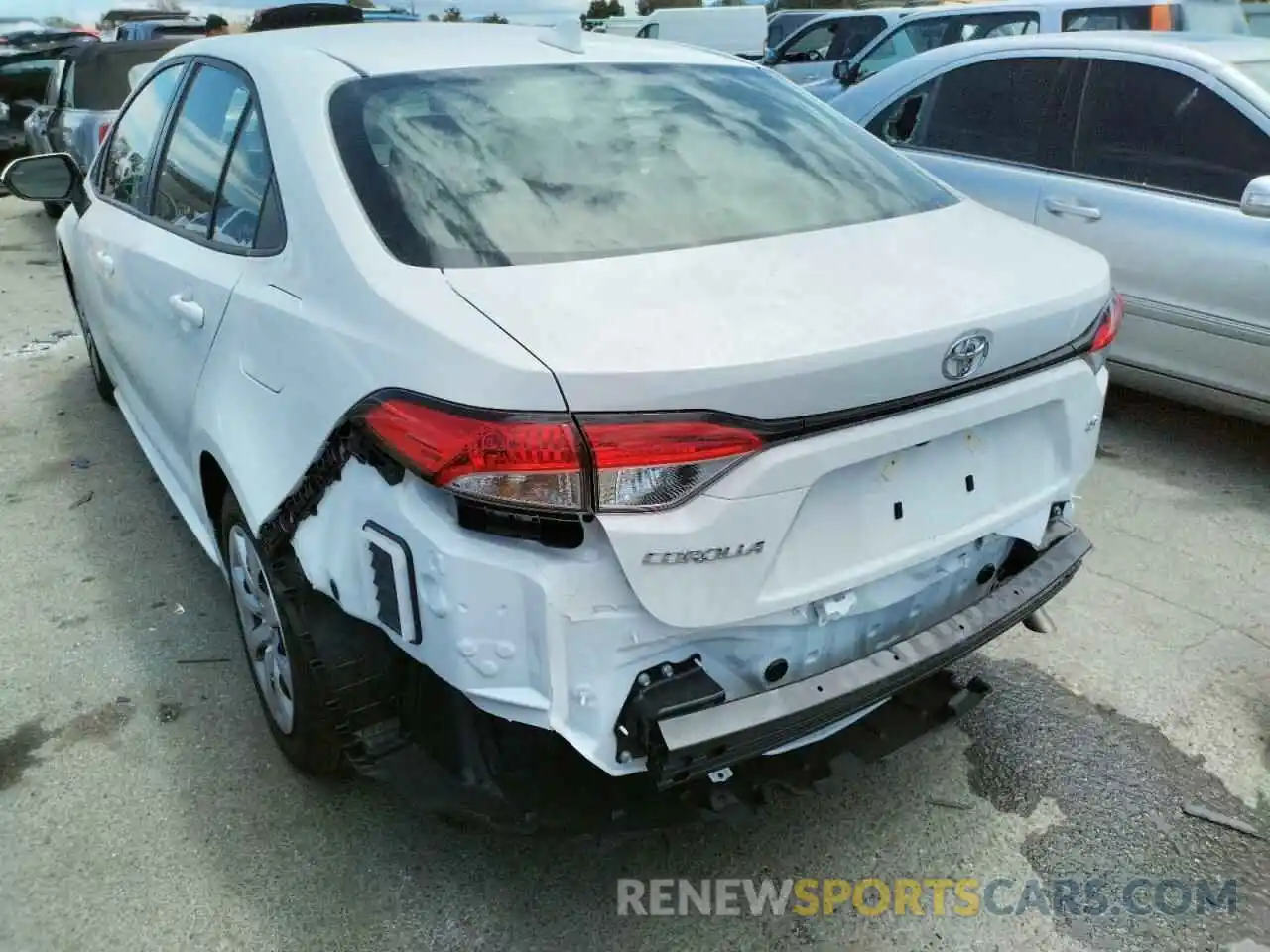 9 Photograph of a damaged car JTDEPMAE7N3015006 TOYOTA COROLLA 2022