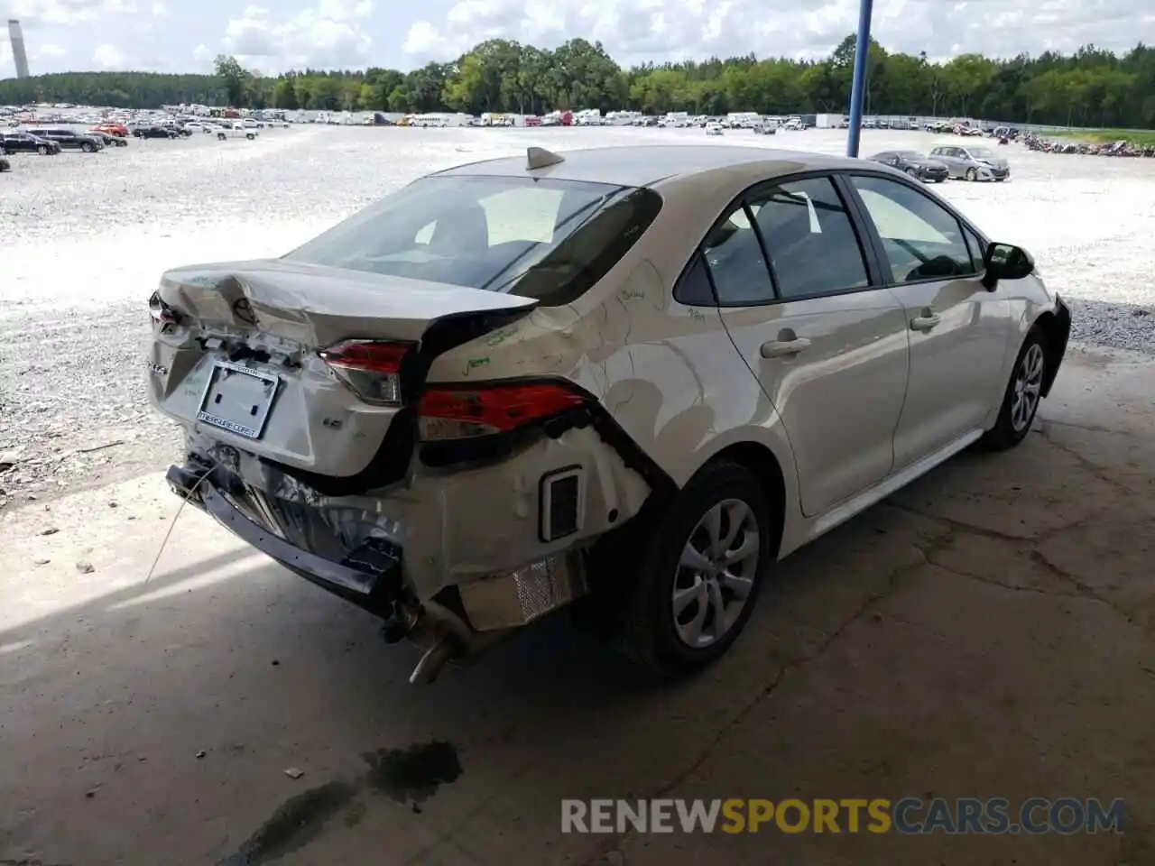 4 Photograph of a damaged car JTDEPMAE7N3017502 TOYOTA COROLLA 2022