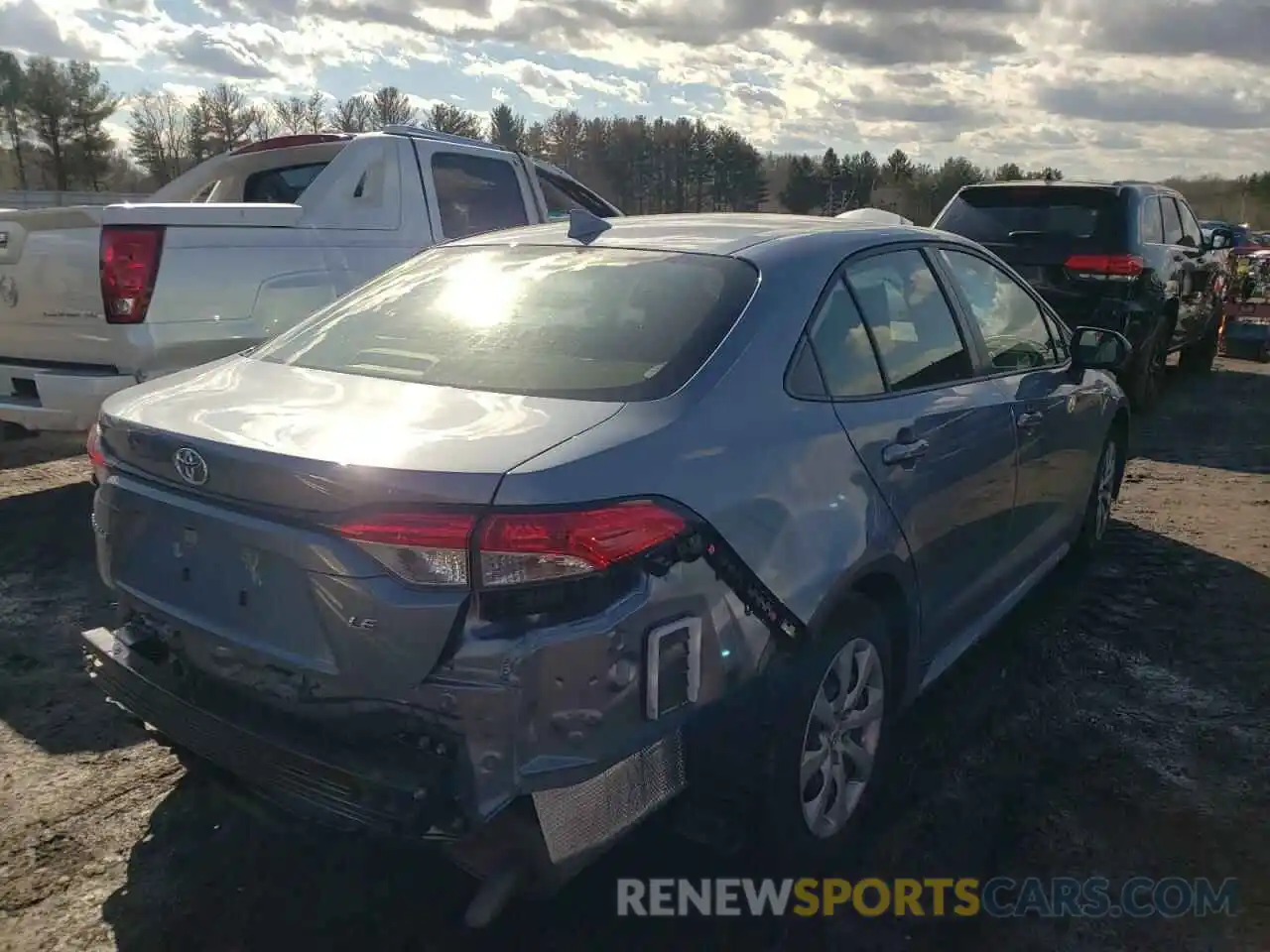 4 Photograph of a damaged car JTDEPMAE7NJ195003 TOYOTA COROLLA 2022