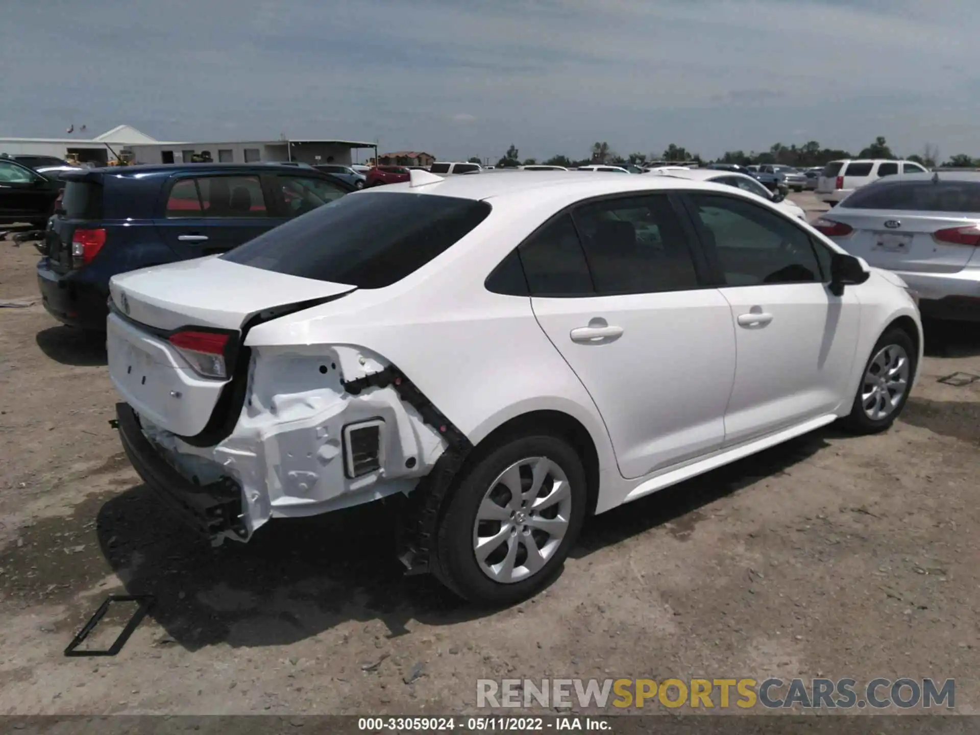 4 Photograph of a damaged car JTDEPMAE8N3008503 TOYOTA COROLLA 2022