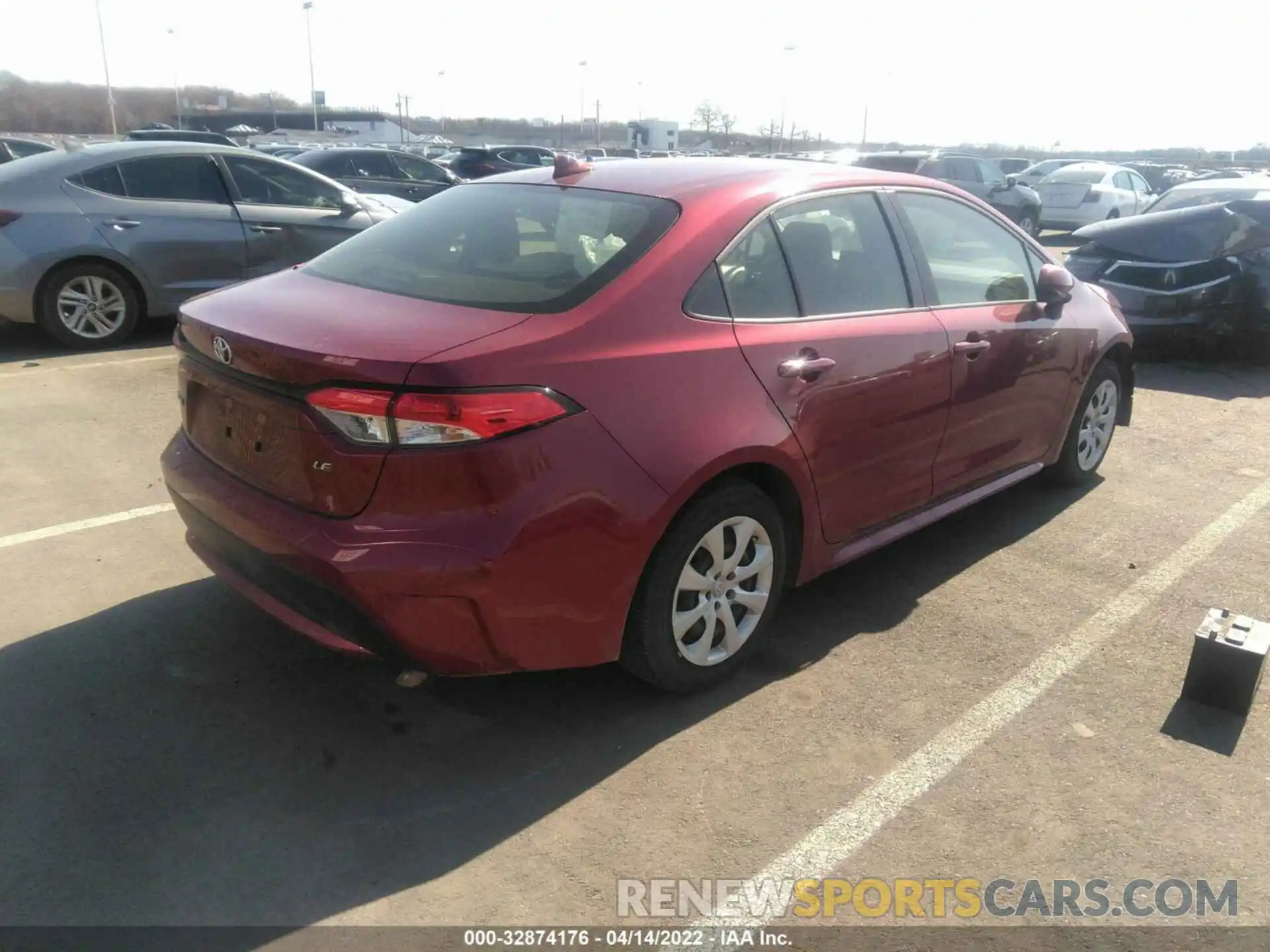 4 Photograph of a damaged car JTDEPMAE8NJ191591 TOYOTA COROLLA 2022