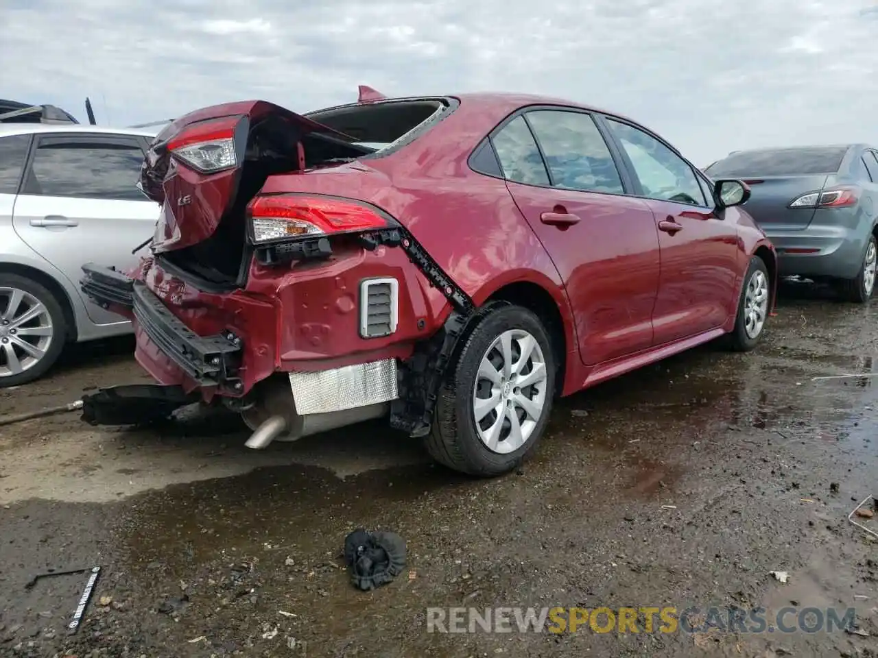 4 Photograph of a damaged car JTDEPMAE8NJ196628 TOYOTA COROLLA 2022