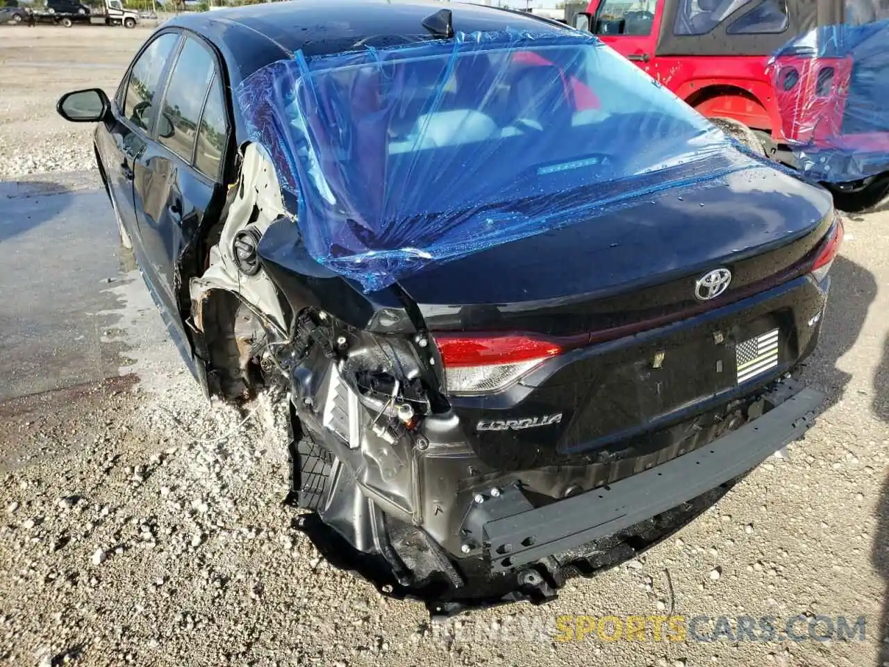 9 Photograph of a damaged car JTDEPMAE8NJ201357 TOYOTA COROLLA 2022