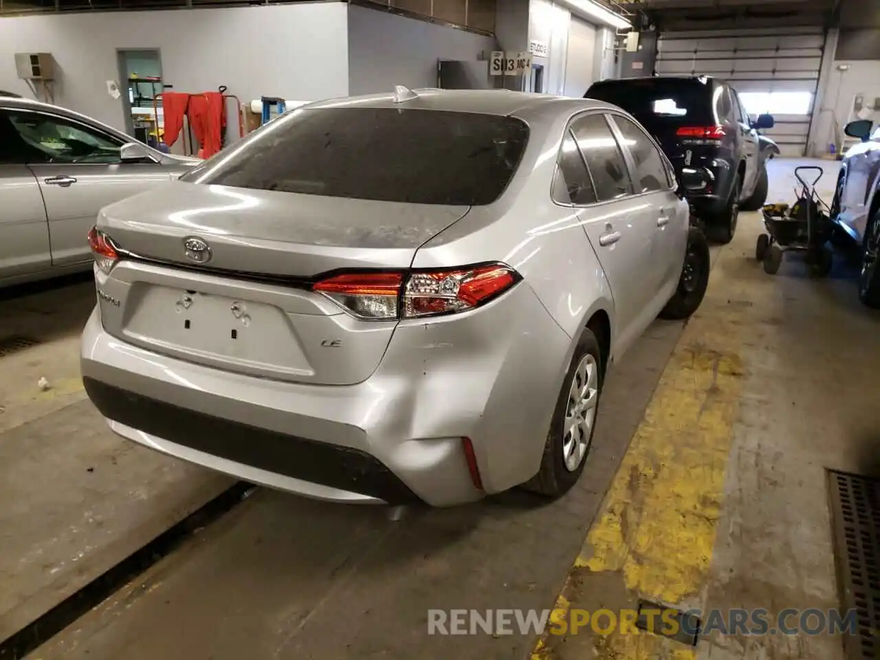 4 Photograph of a damaged car JTDEPMAE8NJ202508 TOYOTA COROLLA 2022