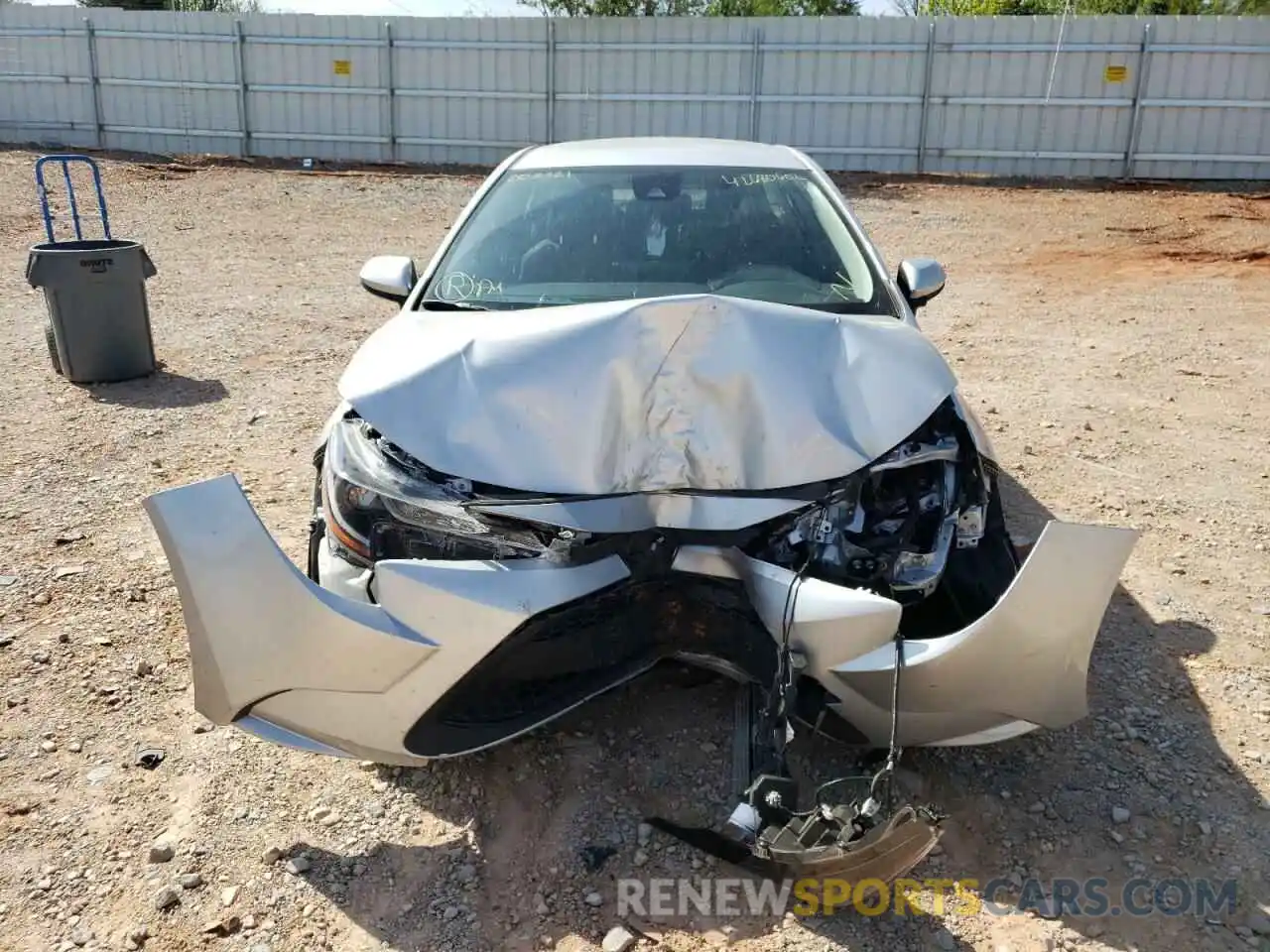 9 Photograph of a damaged car JTDEPMAE8NJ203321 TOYOTA COROLLA 2022