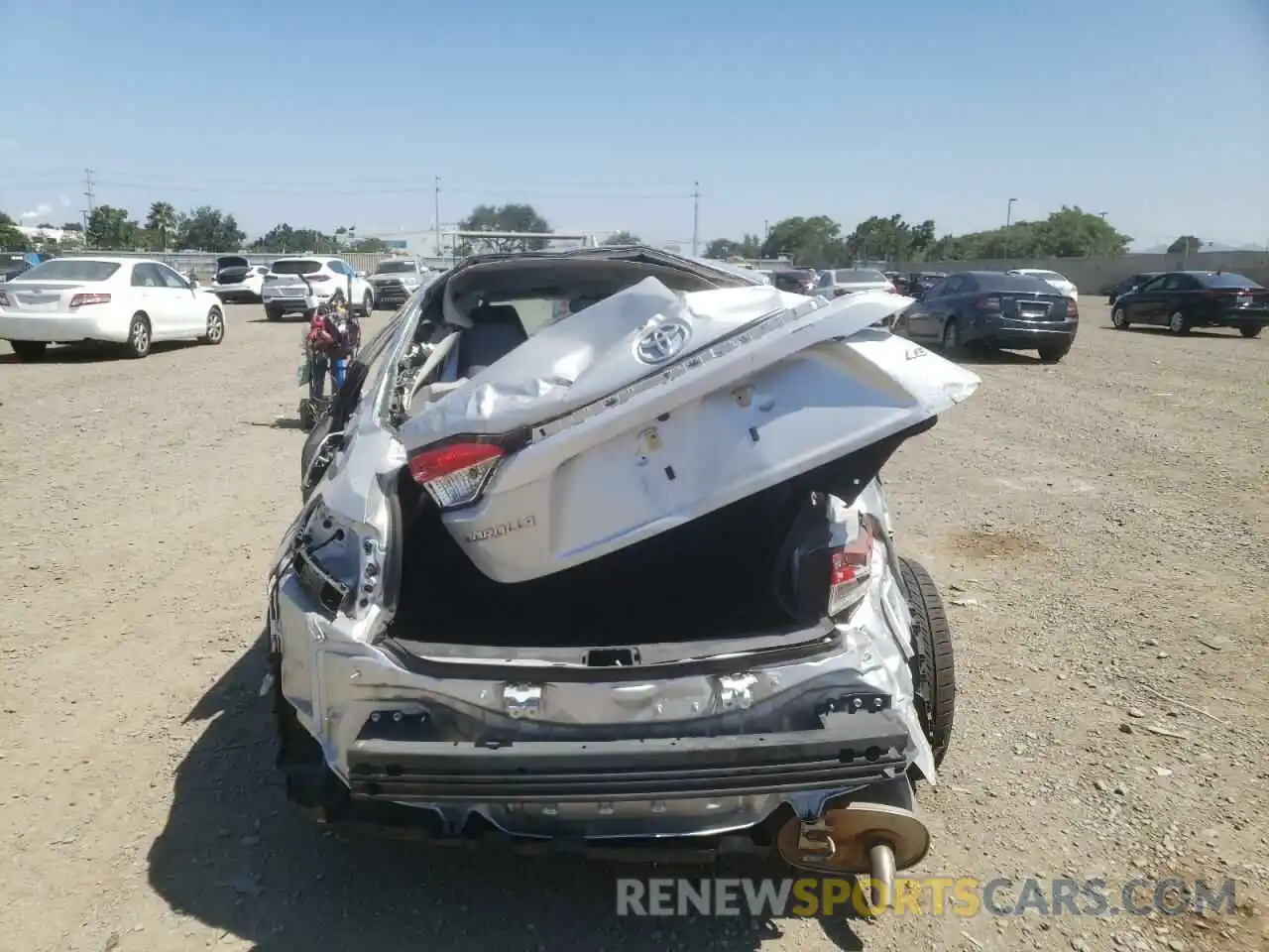 9 Photograph of a damaged car JTDEPMAE8NJ203836 TOYOTA COROLLA 2022