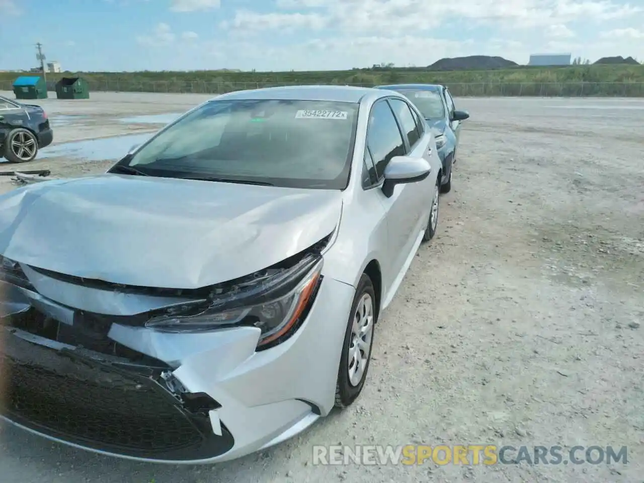 2 Photograph of a damaged car JTDEPMAE8NJ209992 TOYOTA COROLLA 2022