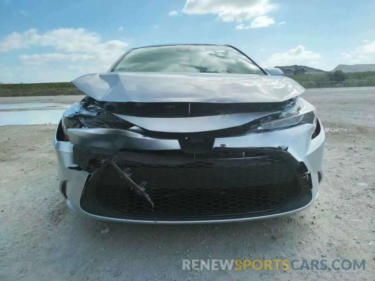 9 Photograph of a damaged car JTDEPMAE8NJ209992 TOYOTA COROLLA 2022