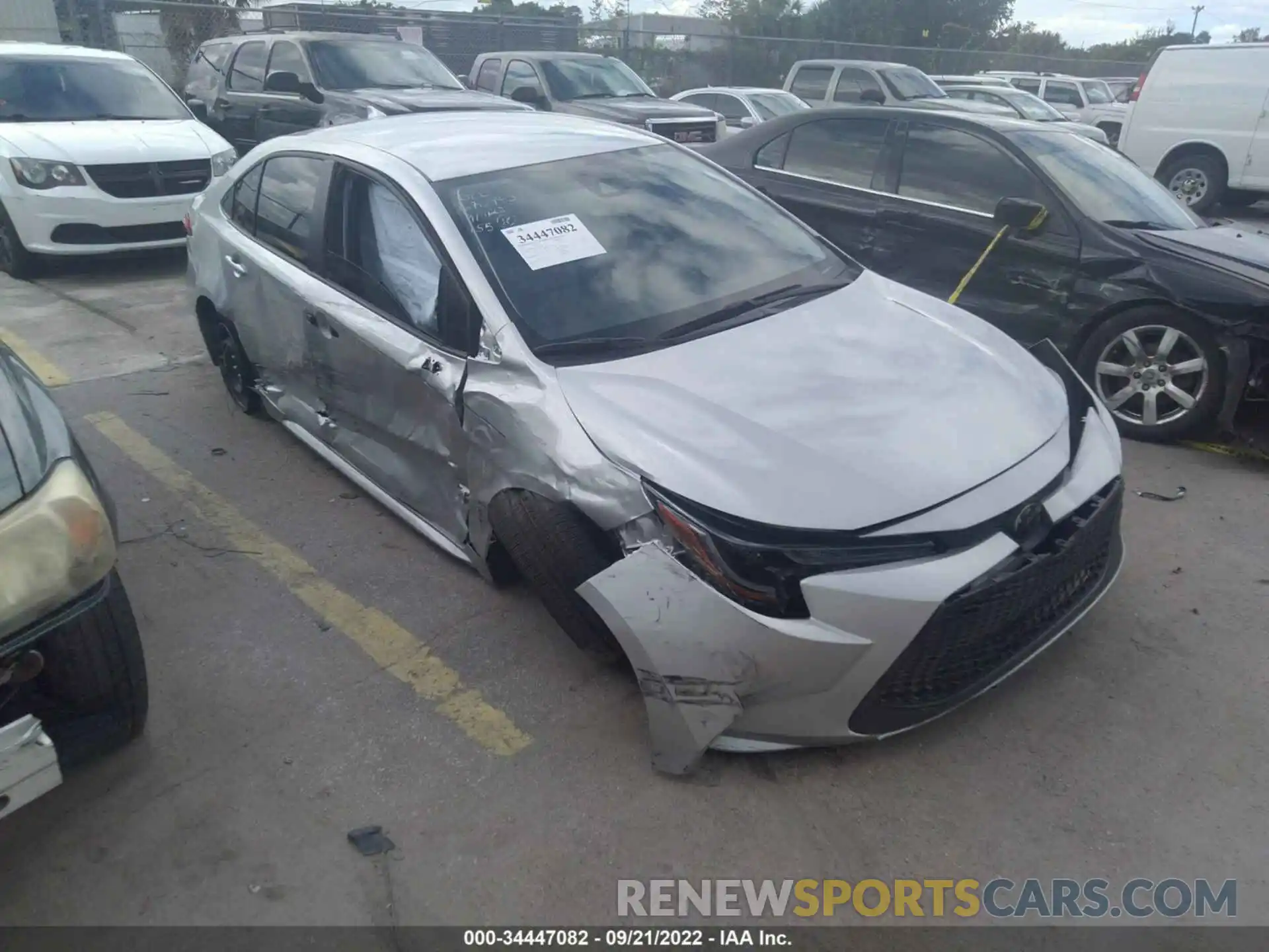 1 Photograph of a damaged car JTDEPMAE8NJ225061 TOYOTA COROLLA 2022