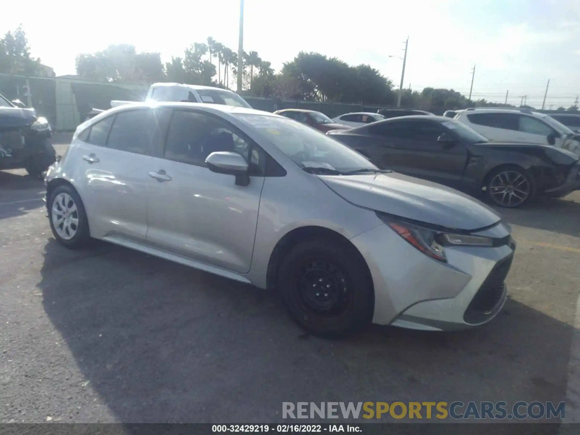 1 Photograph of a damaged car JTDEPMAE9N3005268 TOYOTA COROLLA 2022