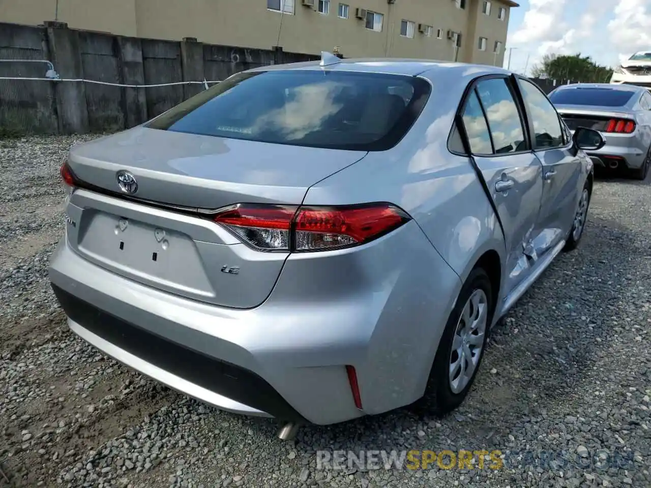 4 Photograph of a damaged car JTDEPMAE9N3009045 TOYOTA COROLLA 2022