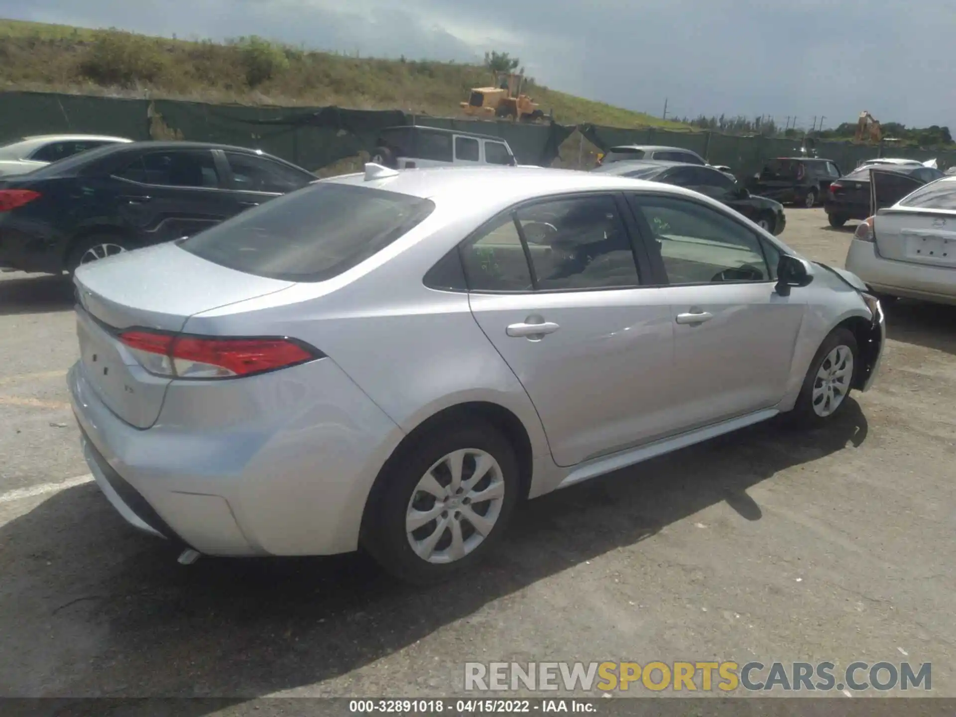 4 Photograph of a damaged car JTDEPMAE9N3013919 TOYOTA COROLLA 2022