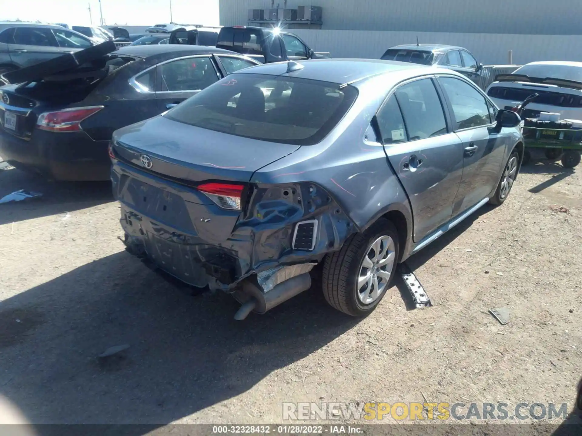 4 Photograph of a damaged car JTDEPMAE9NJ192944 TOYOTA COROLLA 2022