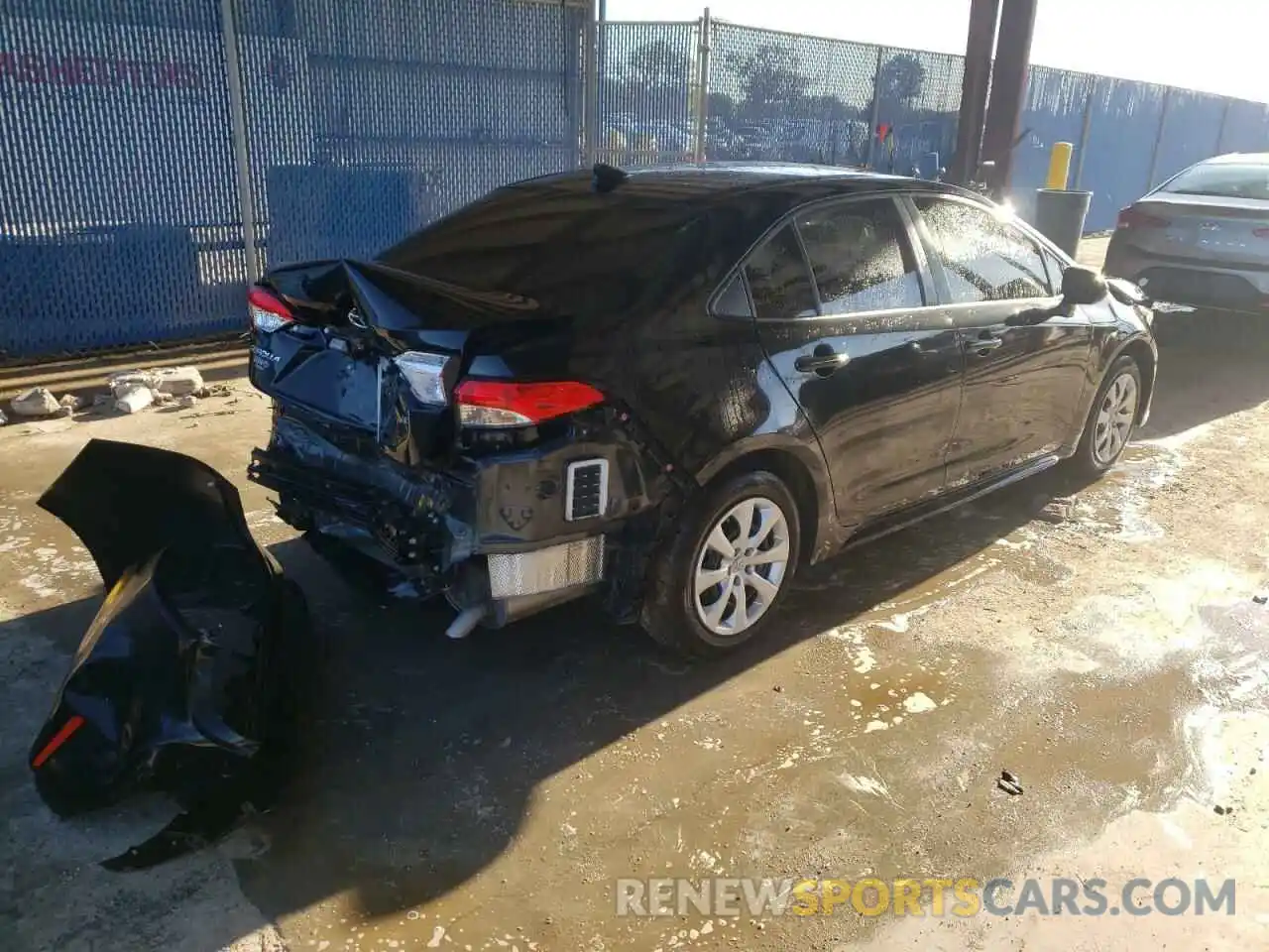 4 Photograph of a damaged car JTDEPMAE9NJ212075 TOYOTA COROLLA 2022