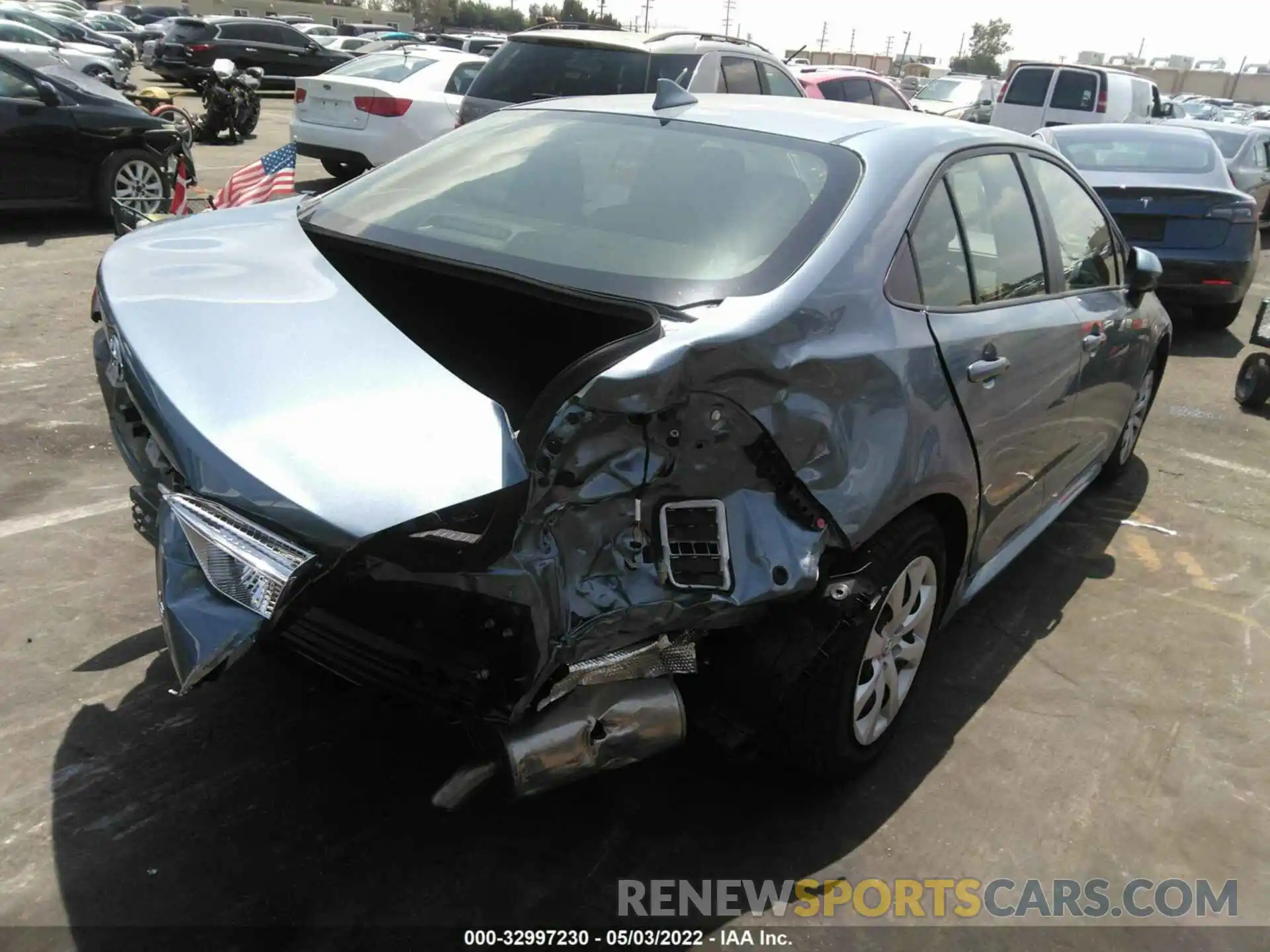 4 Photograph of a damaged car JTDEPMAE9NJ212254 TOYOTA COROLLA 2022