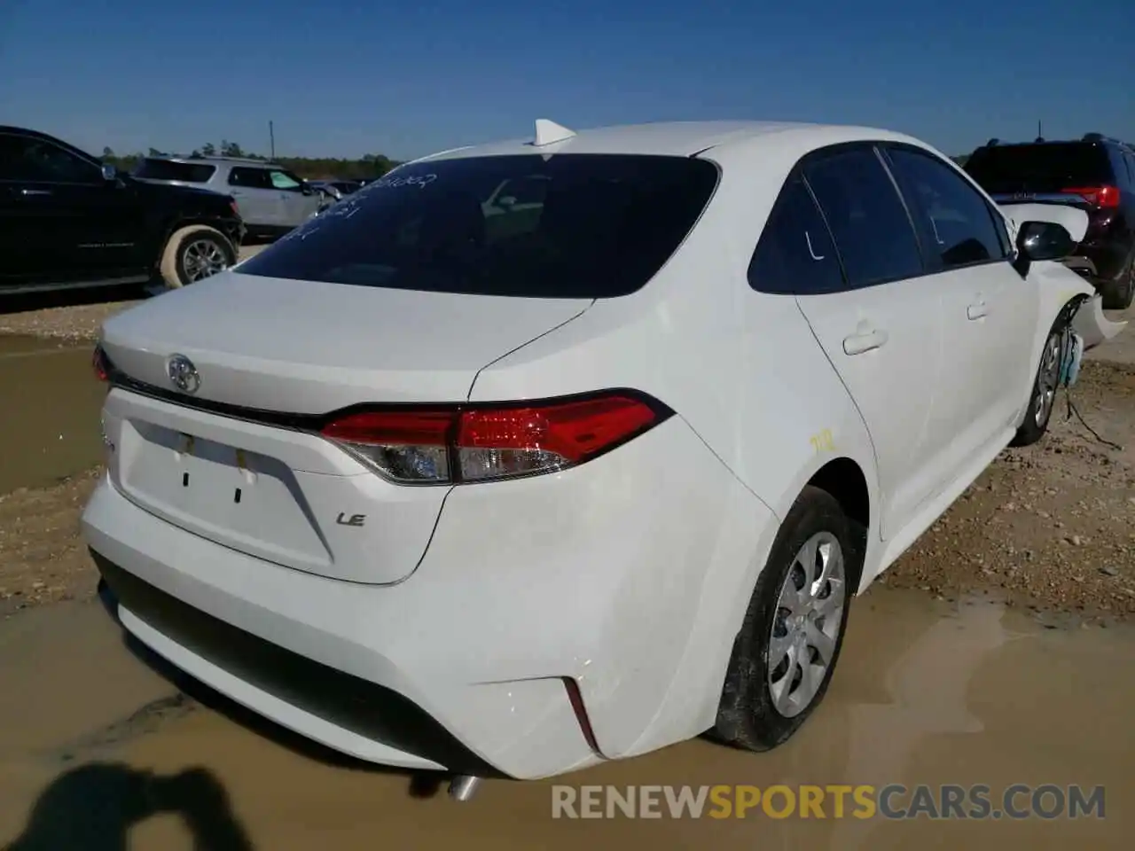 4 Photograph of a damaged car JTDEPMAEXNJ204809 TOYOTA COROLLA 2022