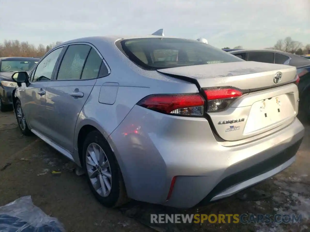 3 Photograph of a damaged car JTDFPMAE4NJ208651 TOYOTA COROLLA 2022