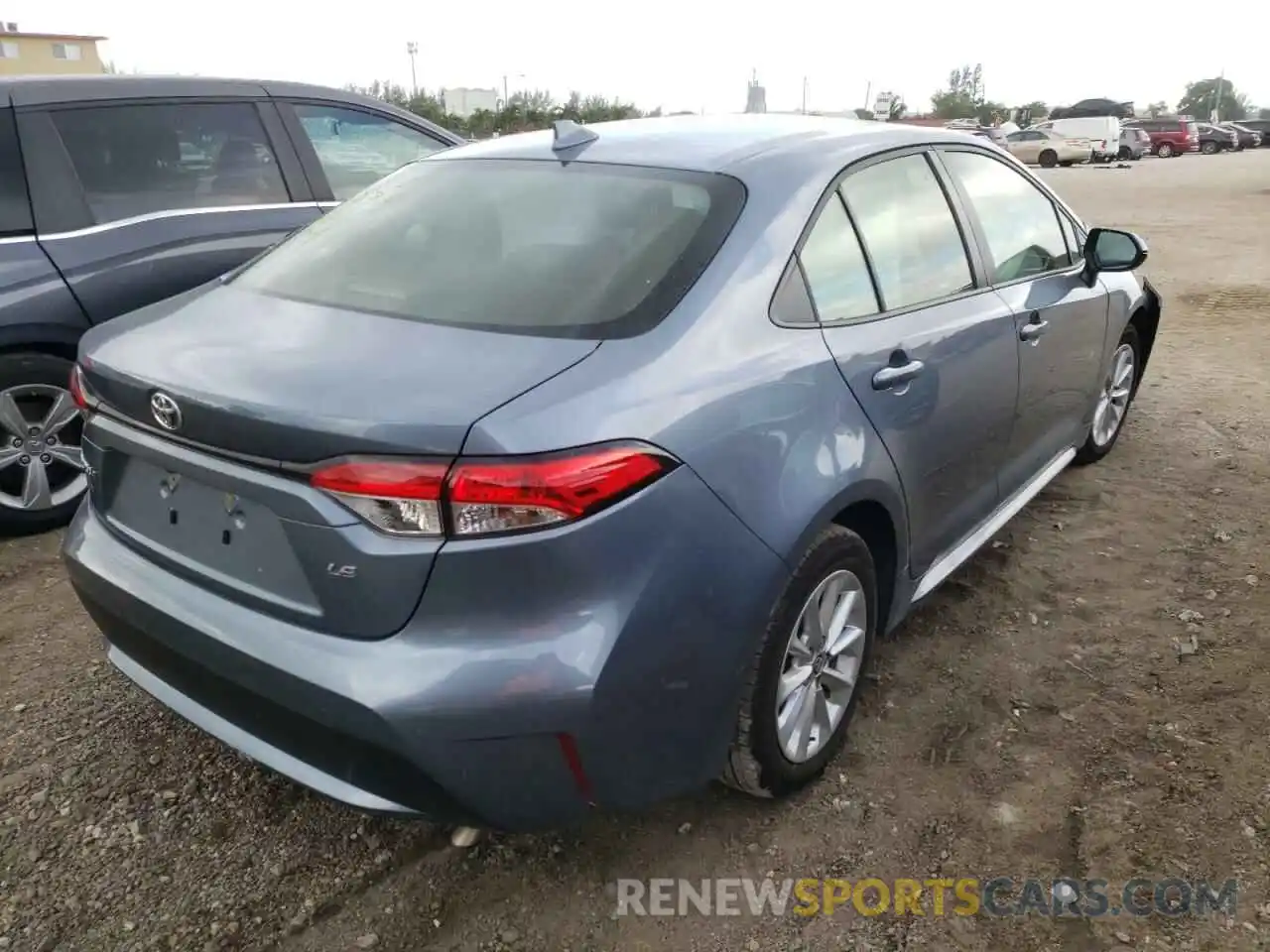 4 Photograph of a damaged car JTDHPMAE4NJ201384 TOYOTA COROLLA 2022