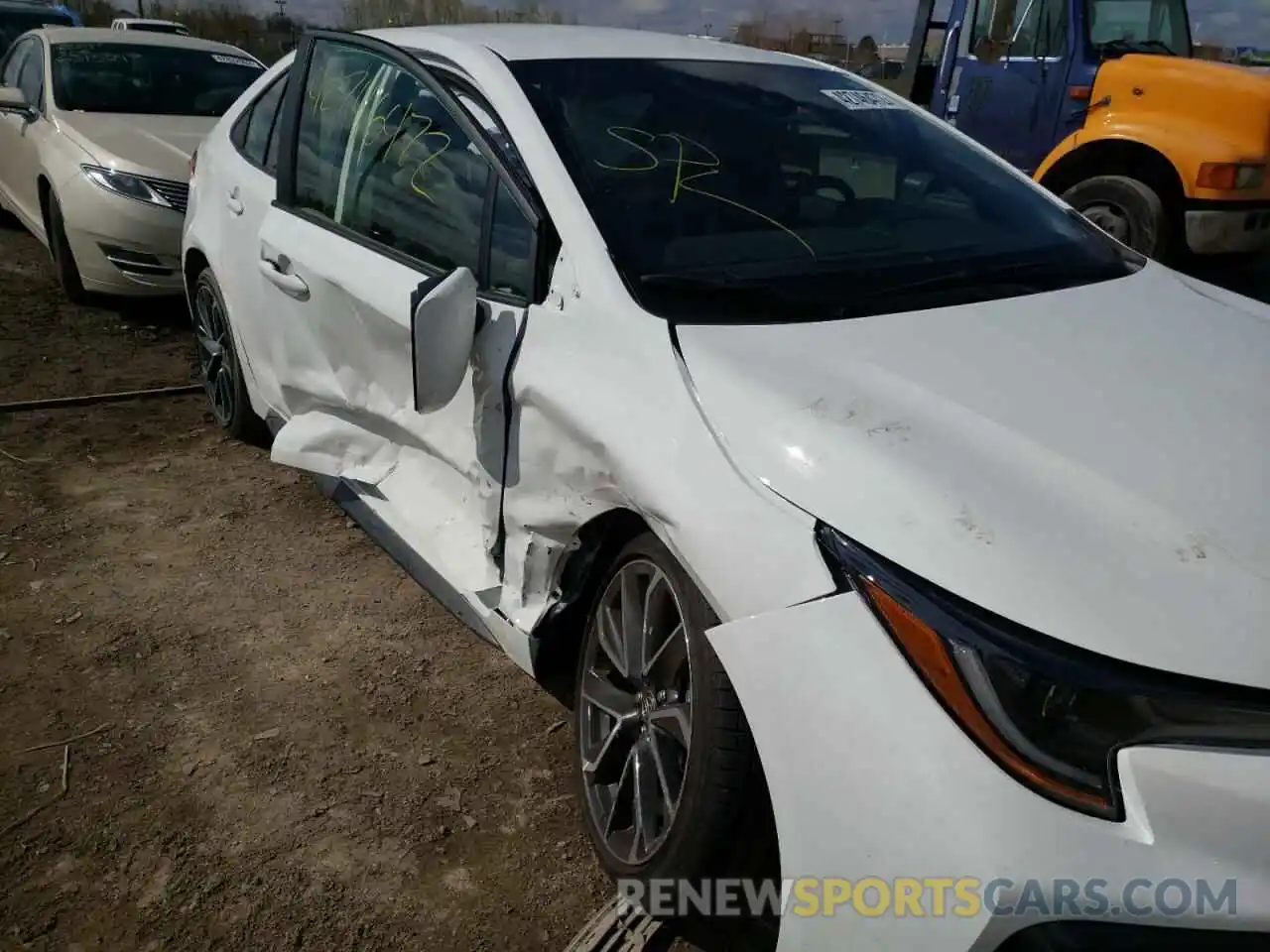 9 Photograph of a damaged car JTDS4MCE0N3503609 TOYOTA COROLLA 2022