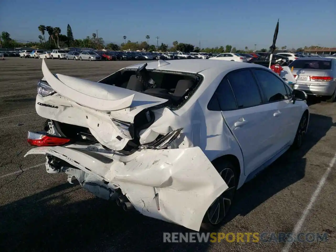 4 Photograph of a damaged car JTDS4MCE6N3500021 TOYOTA COROLLA 2022