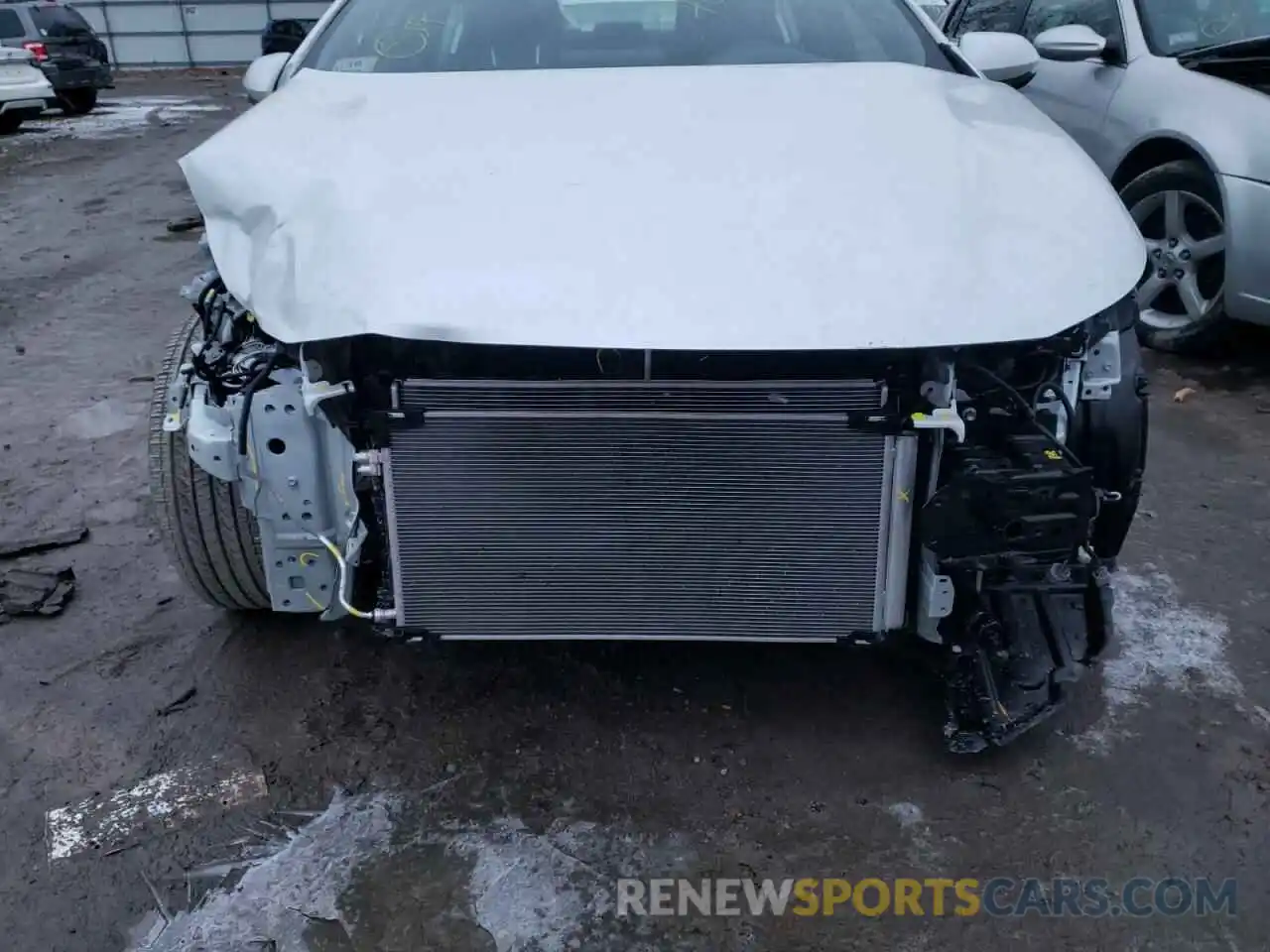 9 Photograph of a damaged car JTDS4MCE7NJ084587 TOYOTA COROLLA 2022