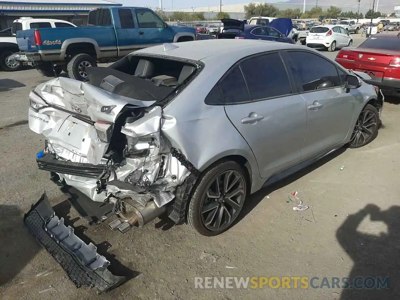 4 Photograph of a damaged car JTDT4MCE1NJ085349 TOYOTA COROLLA 2022