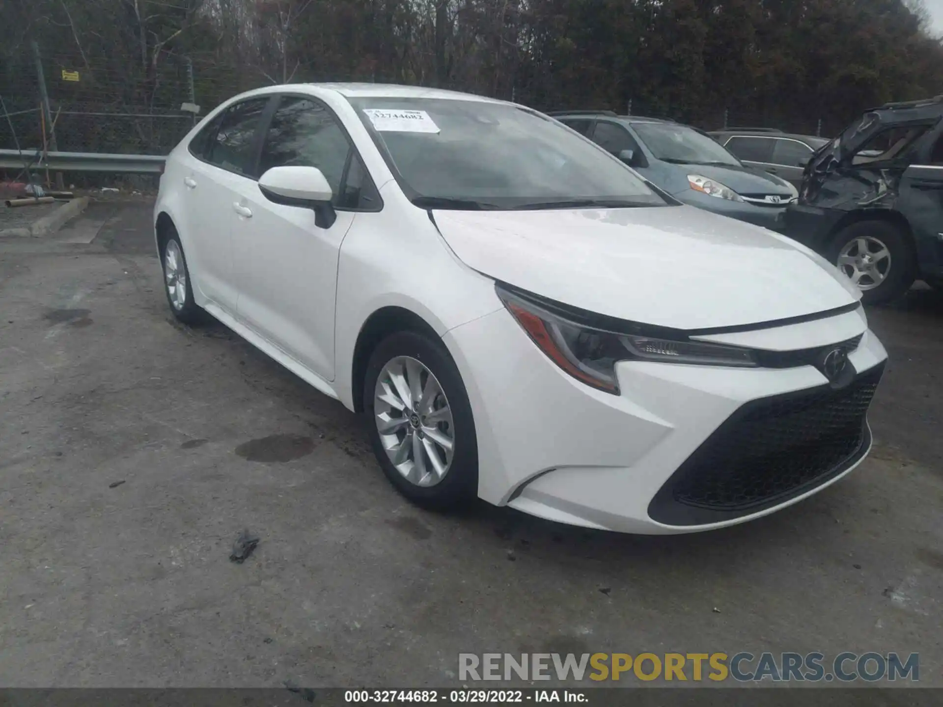 1 Photograph of a damaged car JTDVPMAE3N3006383 TOYOTA COROLLA 2022