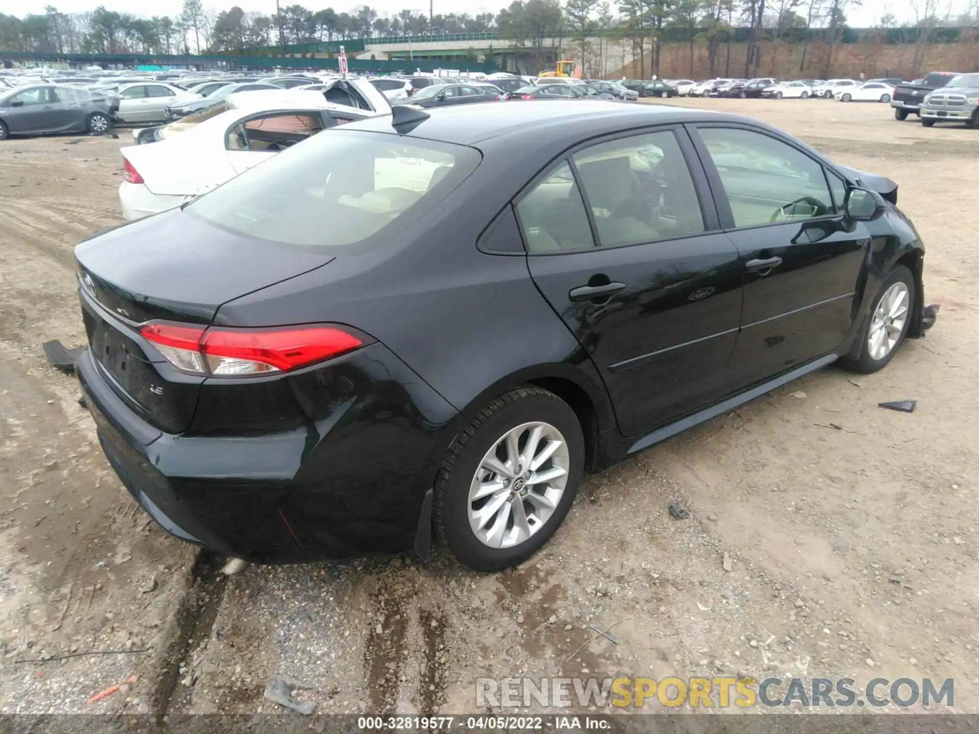 4 Photograph of a damaged car JTDVPMAE3NJ201377 TOYOTA COROLLA 2022